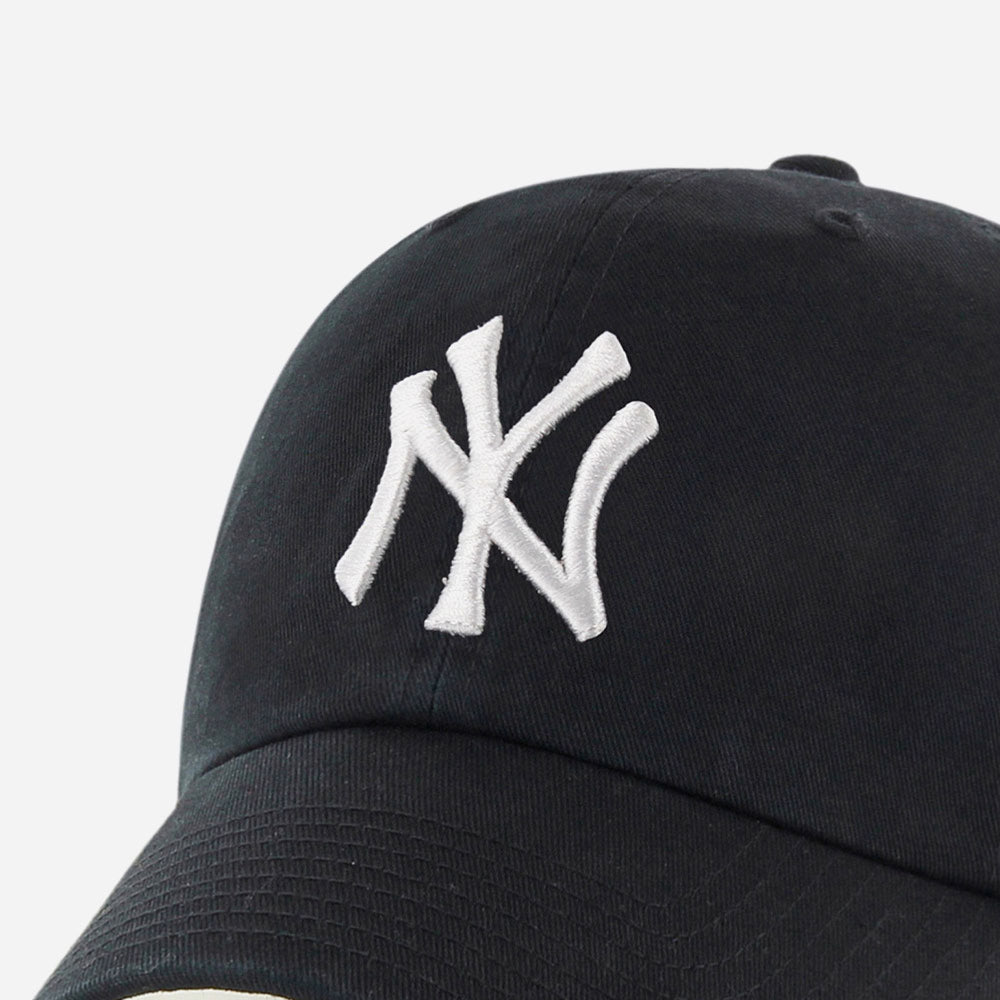 47 - MLB New York Yankees BASE Runner Clean Up Cap - Black