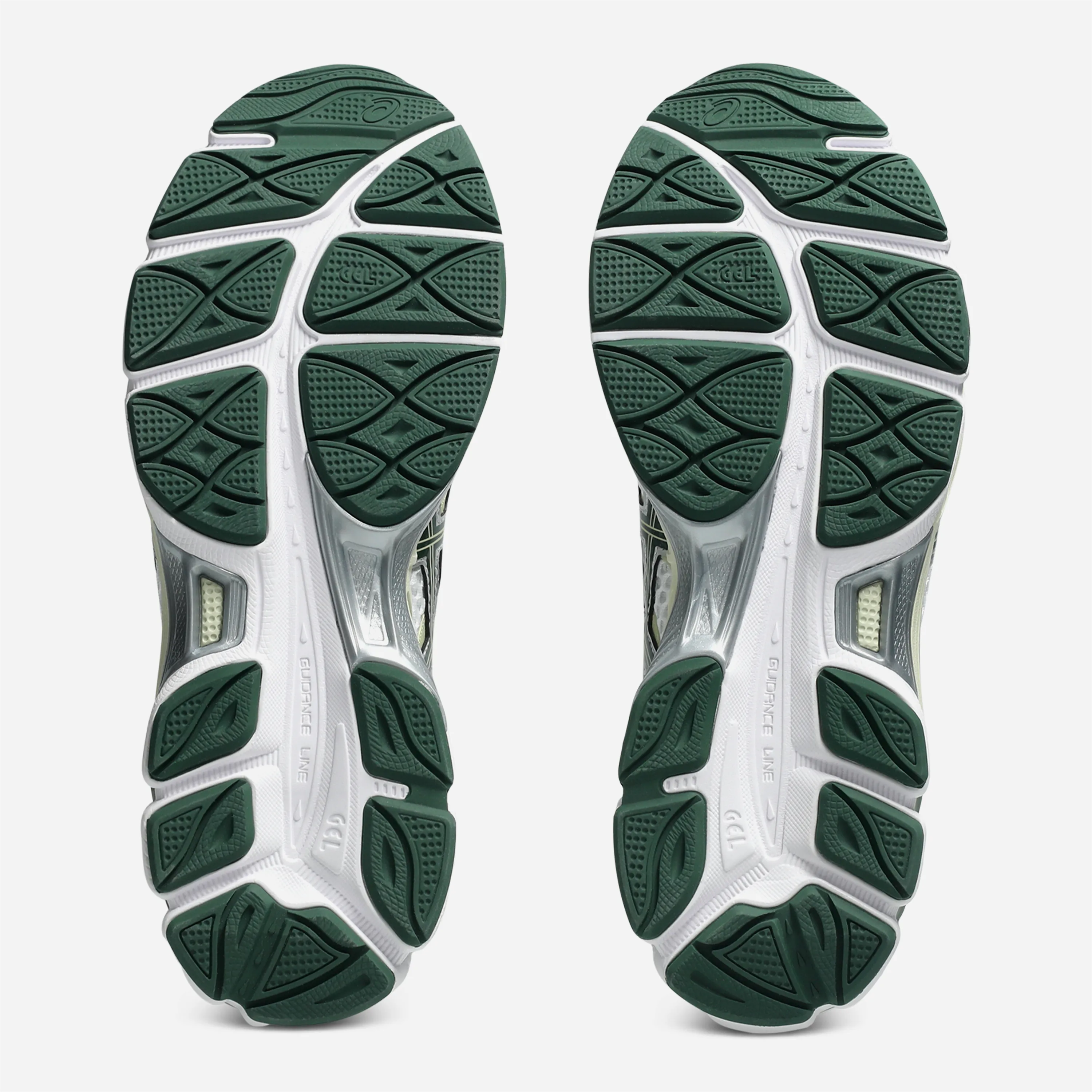 Chaussures ASICS - GEL-Cumulus 16 White / Forest Night