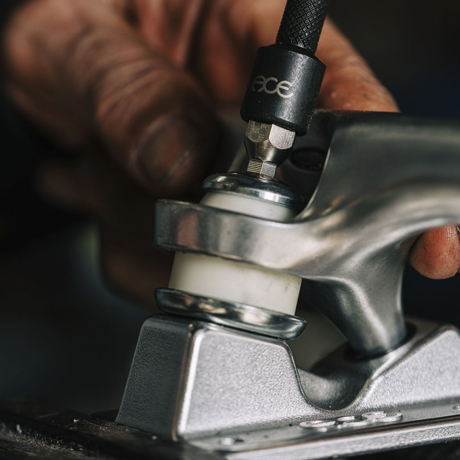 ACE Trucks - Inverted Tool - Magna Adaptor