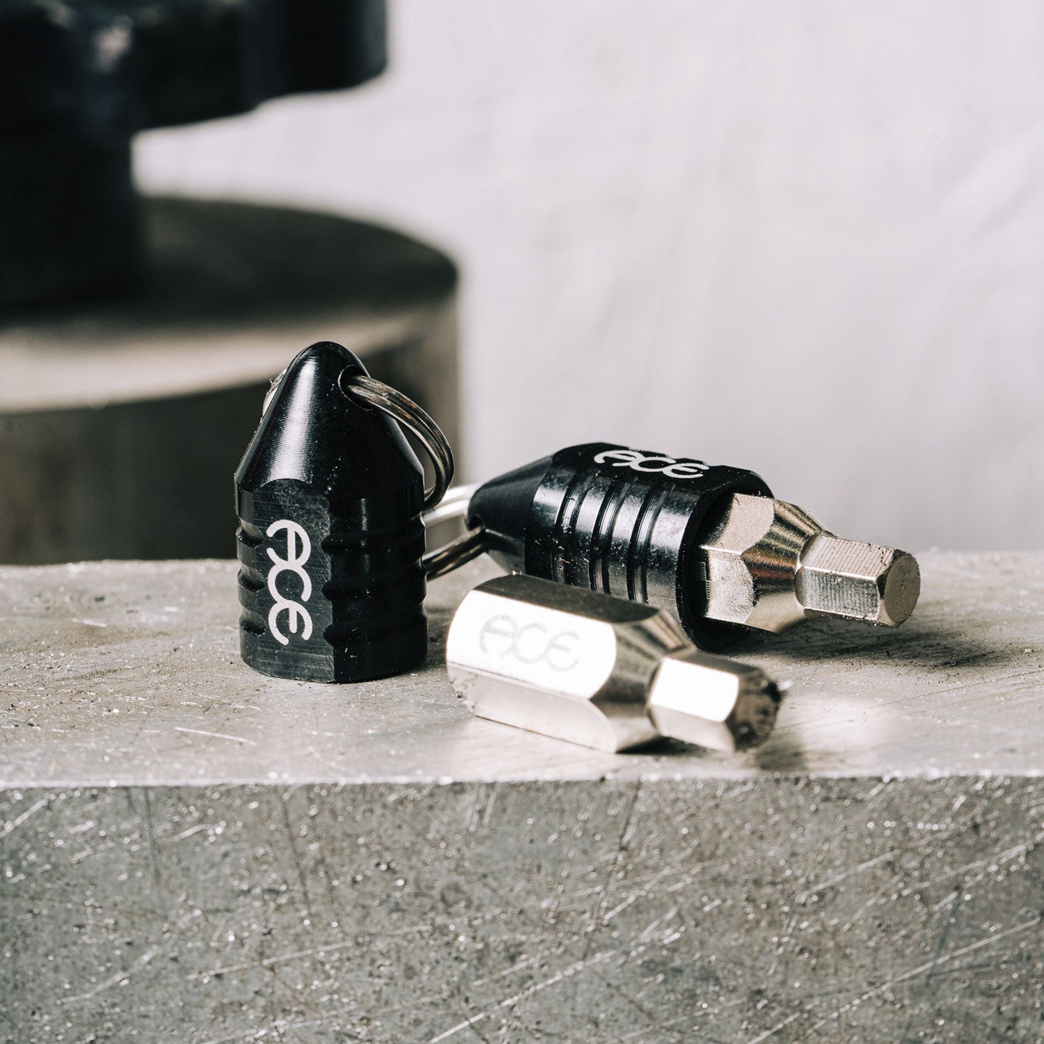 ACE Trucks - Inverted Tool - Magna Adaptor