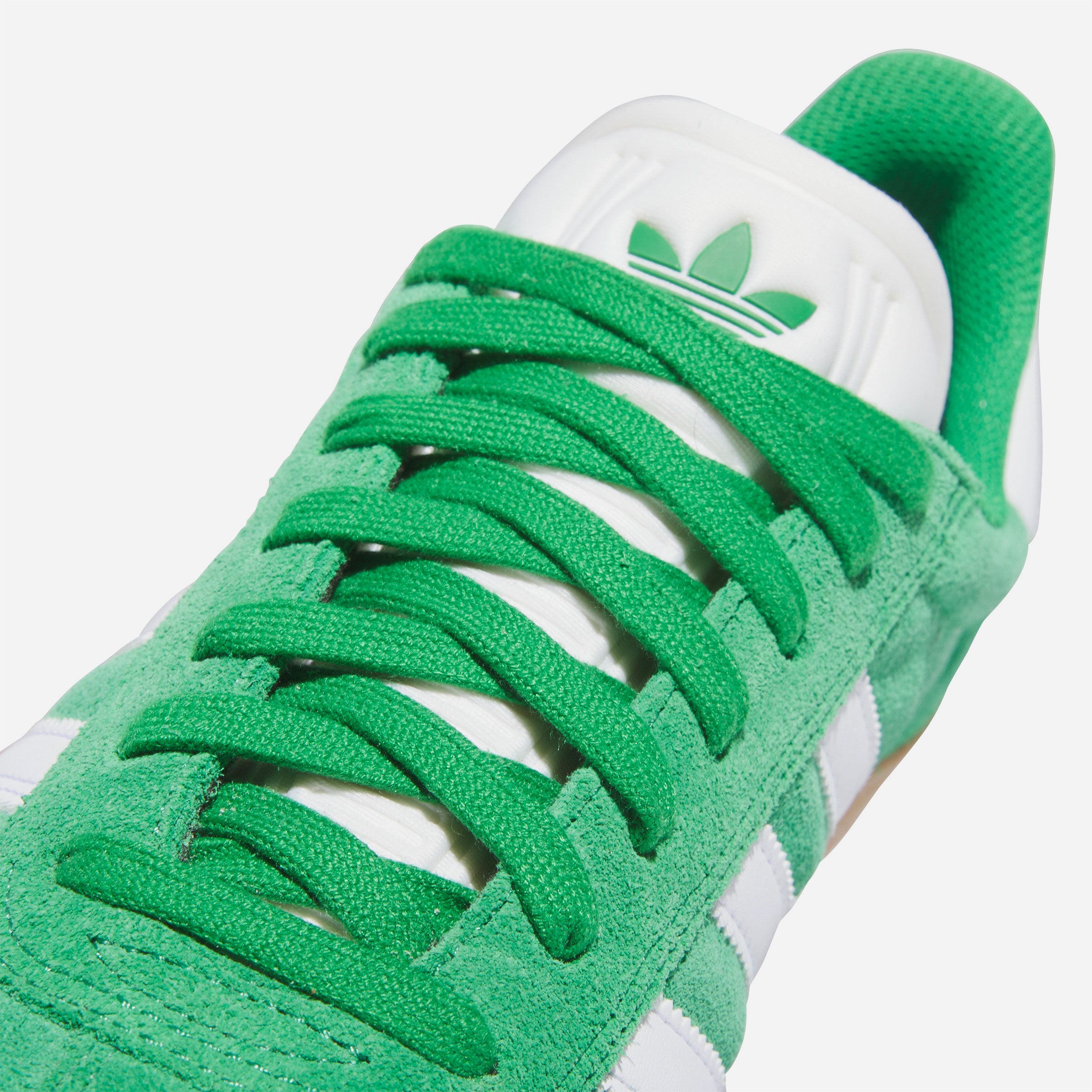 Adidas - Gazelle ADV - Green / Cloud White / Gold Metallic