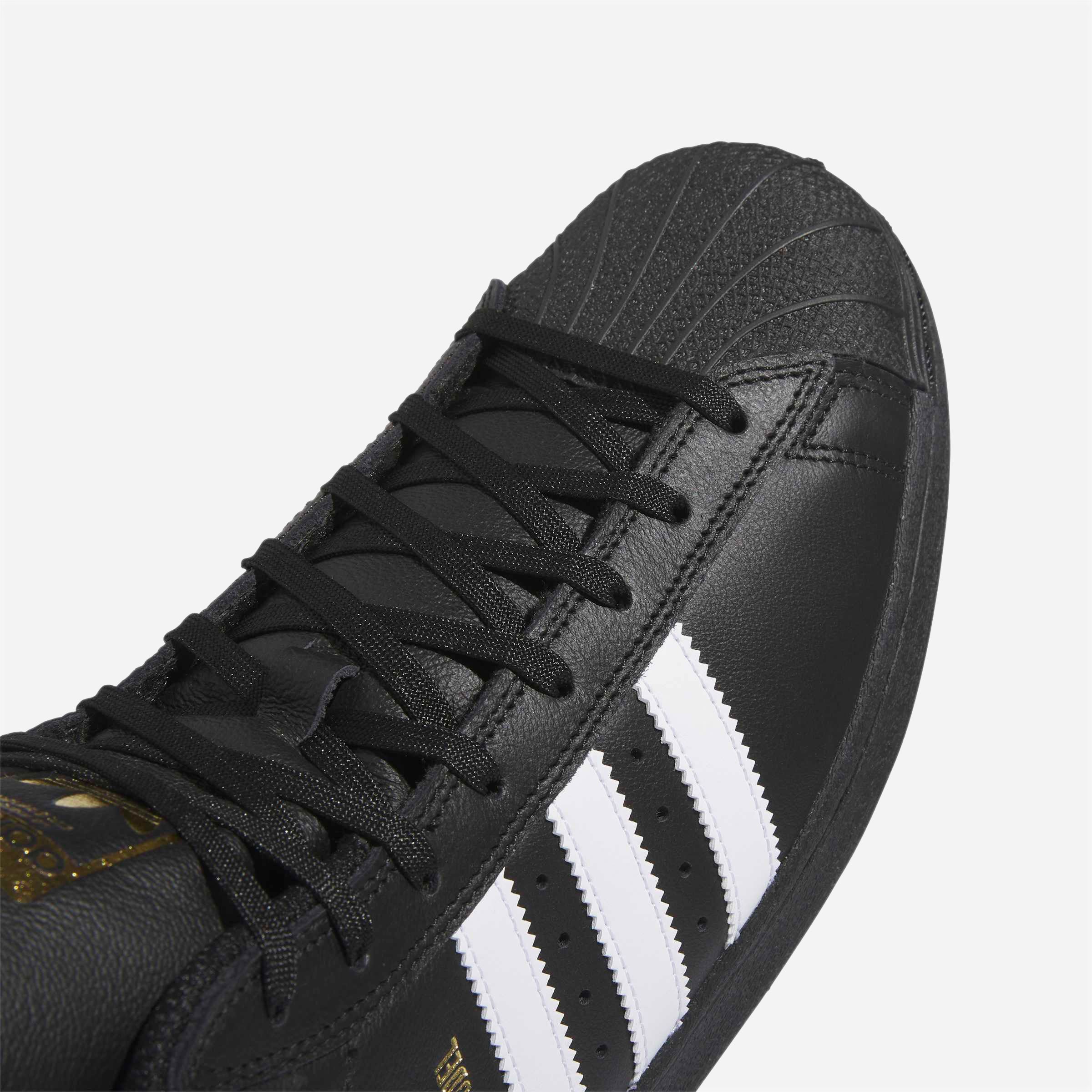Adidas - Pro Model ADV - Core Black / Footwear White / Gold Metal