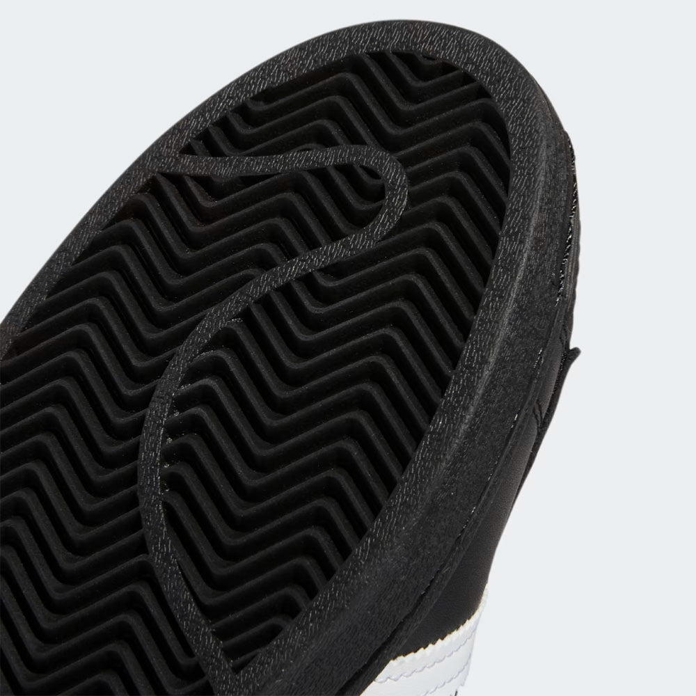 ADIDAS SKATEBOARDING - SUPERSTAR ADV - Core Black - Cloud White - Cloud White