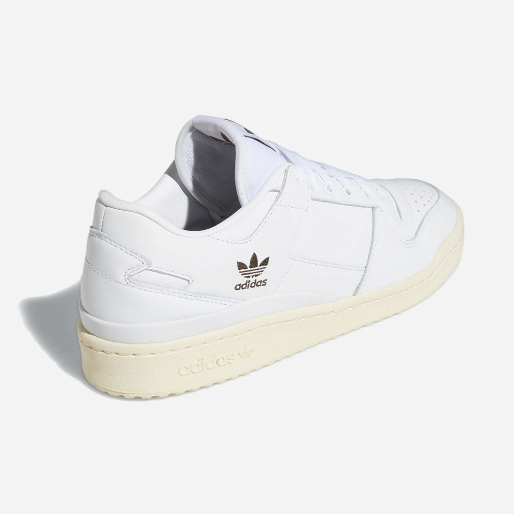 Adidas - Forum 84 Low ADV - Cloud White / Cloud White / Shadow Olive