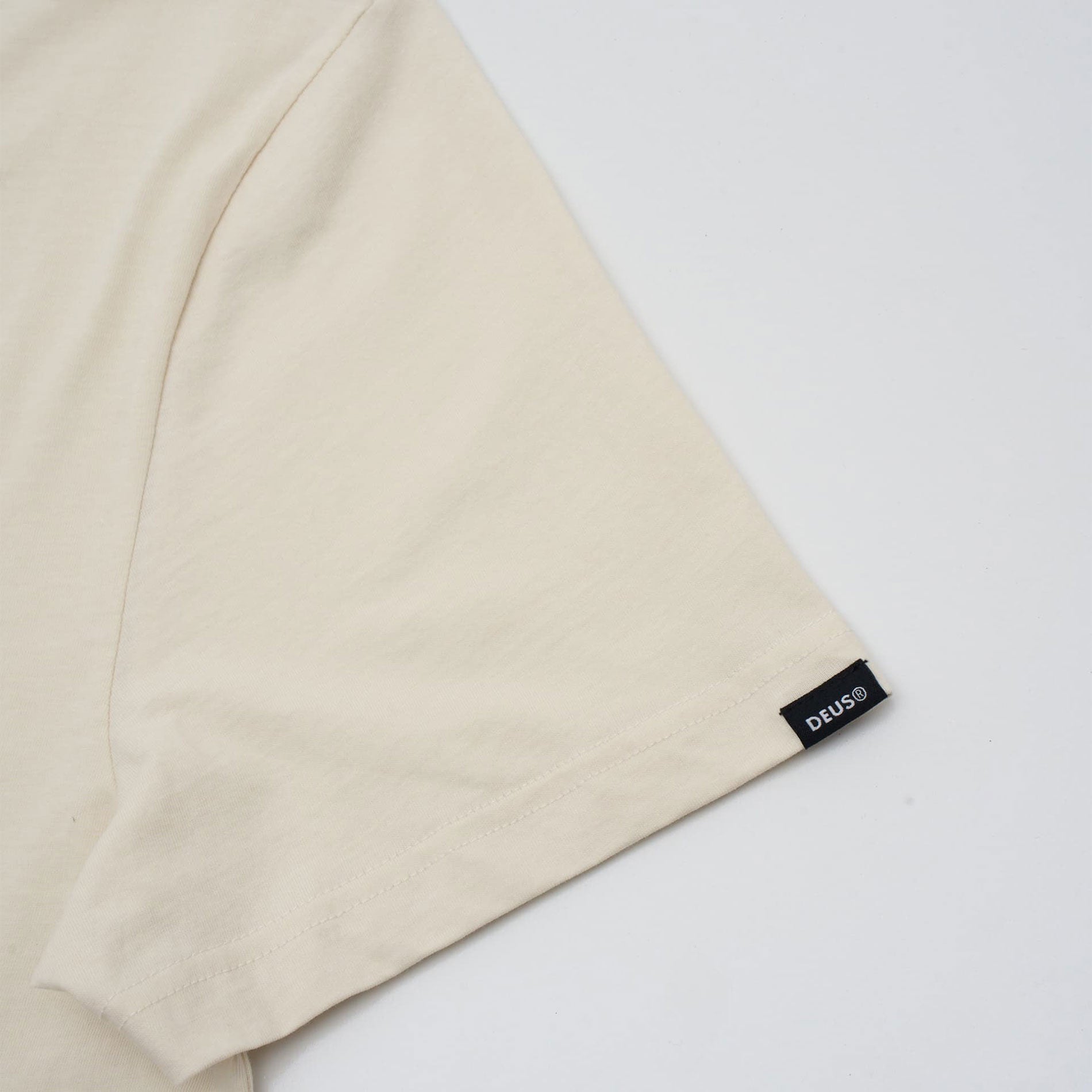 Deus Ex Machina - Gonz Tee - Vintage White