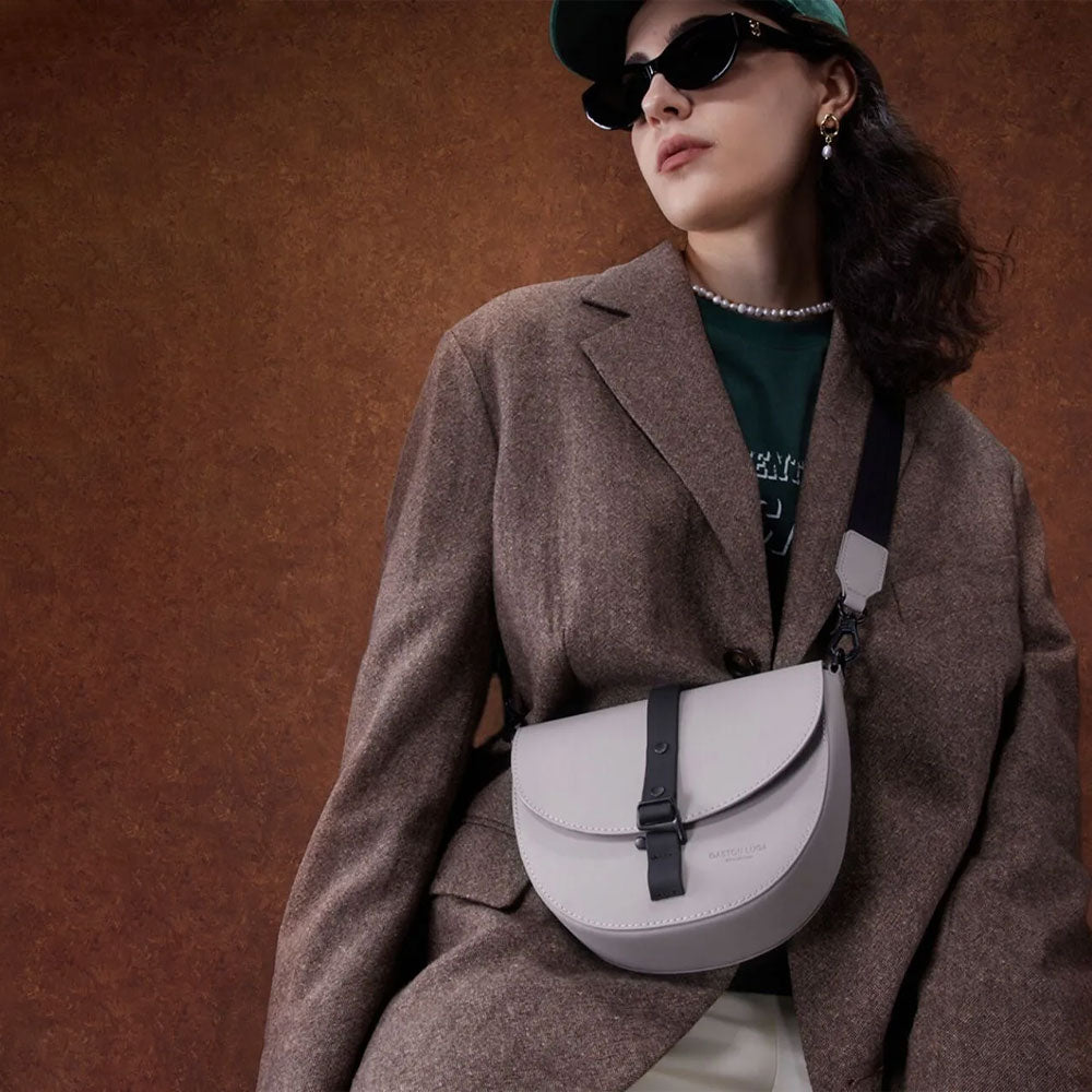 Gaston Luga - Spläsh Moon Crossbody - Taupe