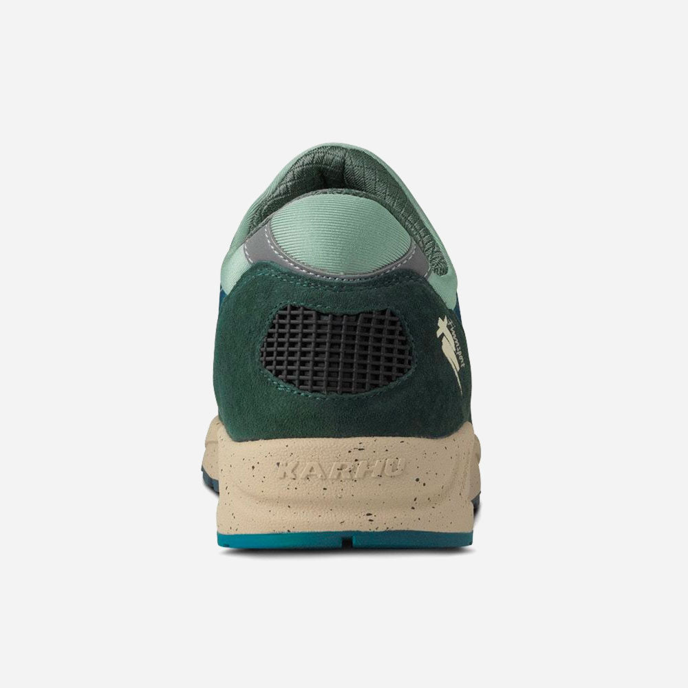 KARHU- ARIA 95 - DARK FOREST DEEP LAGOON