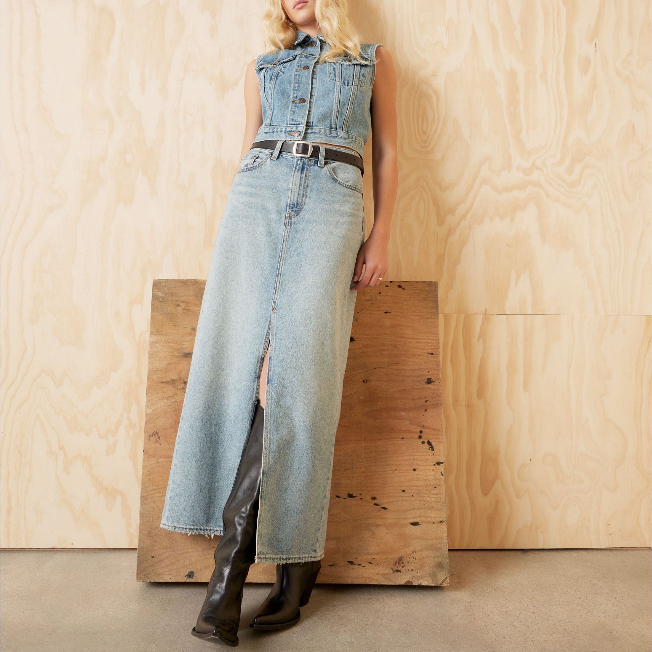 Levi's - Ankle Column Skirt - Please Hold