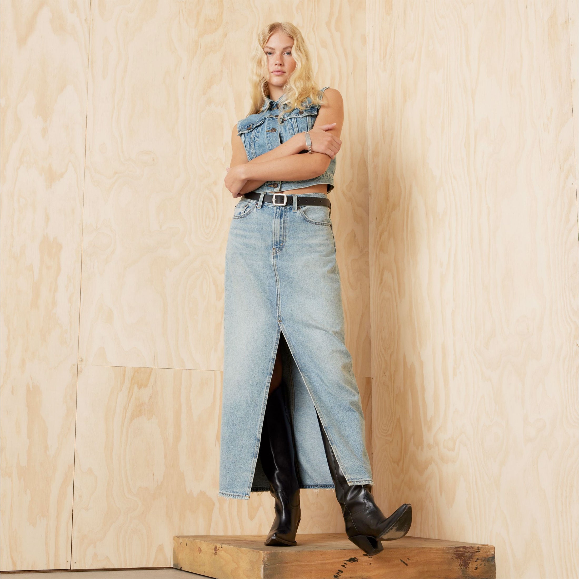 Levi's - Ankle Column Skirt - Please Hold