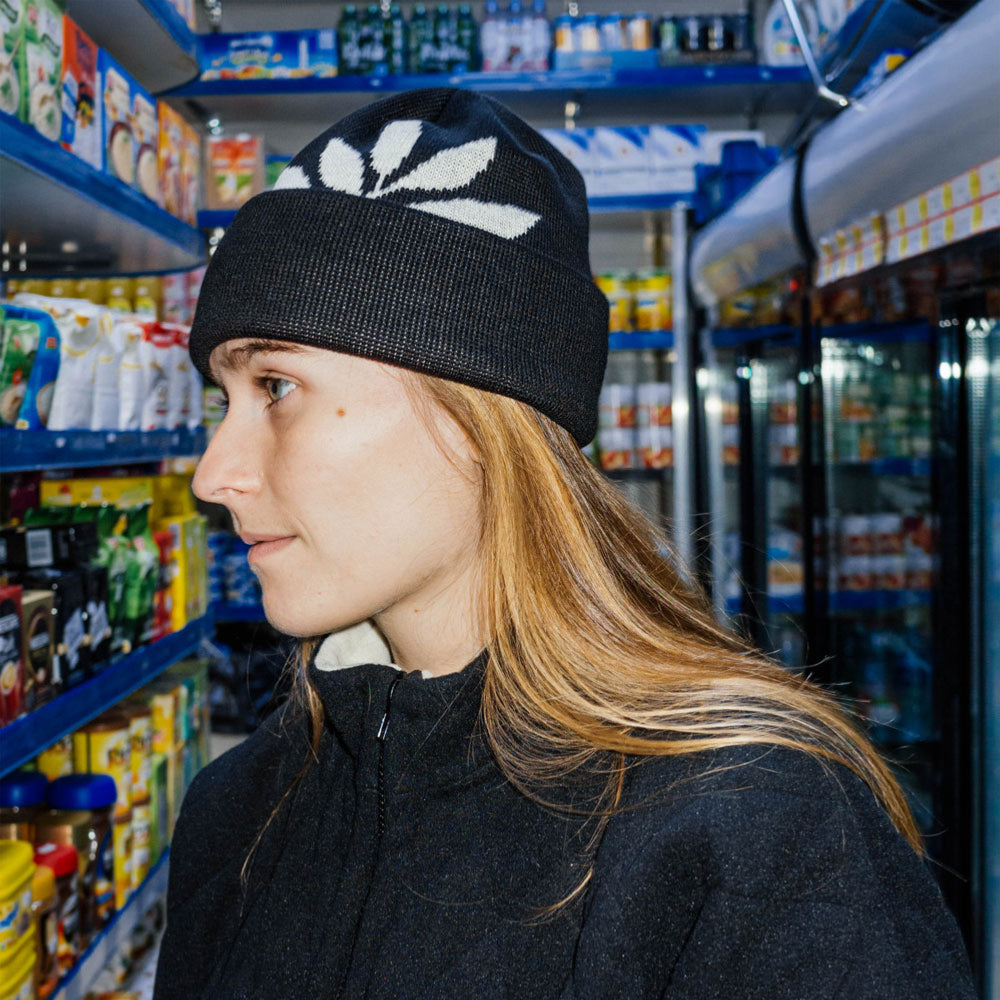 MAGENTA - PLANTASIA KNIT BEANIE - Black