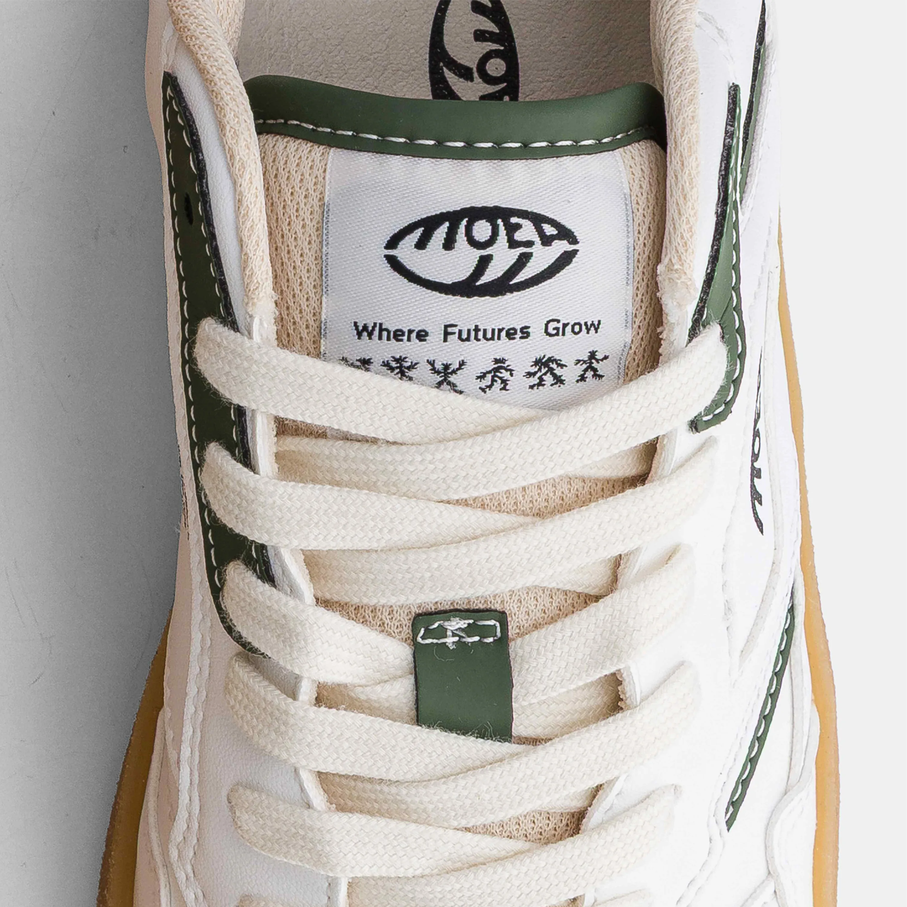 Baskets MoEa Origin Low Apple White & Green