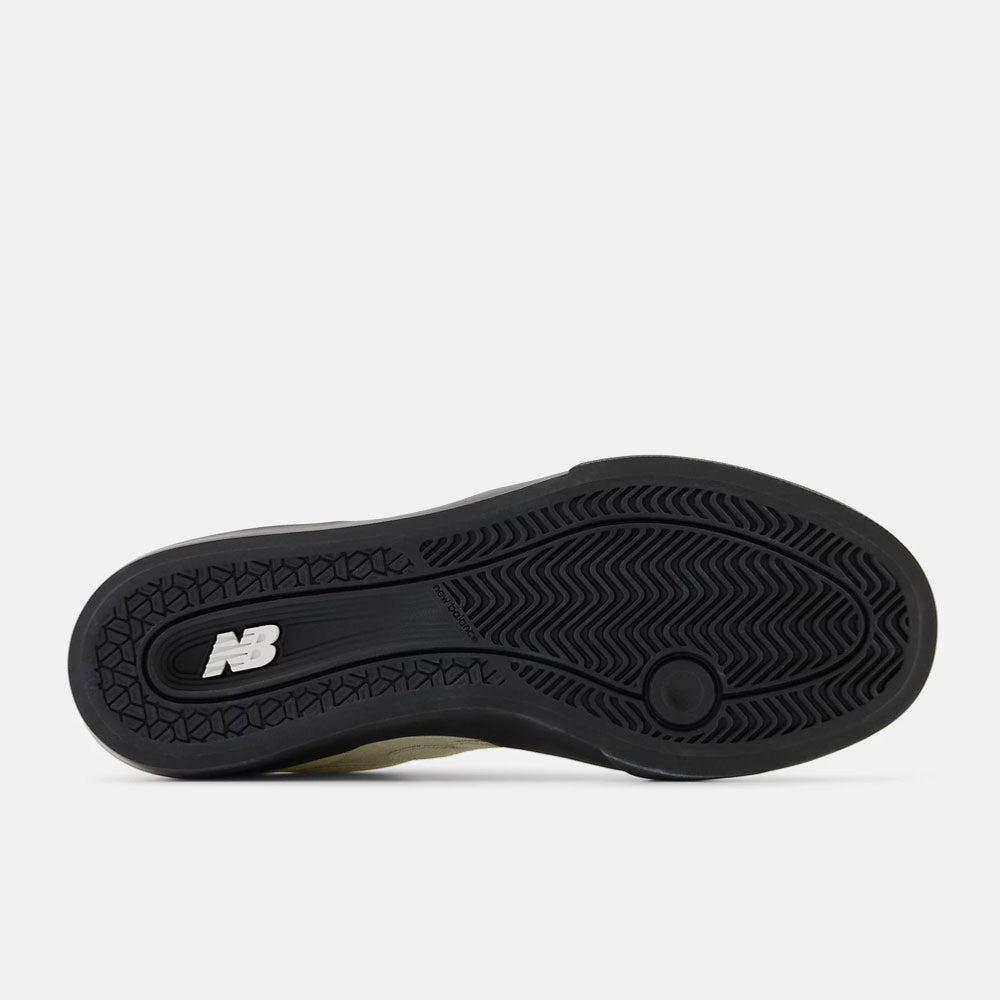 NEW BALANCE NUMERIC - NM 272 - Sea Salt Black