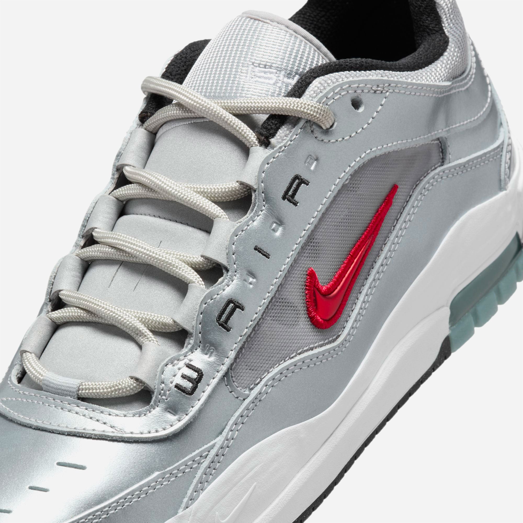 NIKE SB - AIR MAX ISHOD - METALLIC SILVER/VARSITY RED