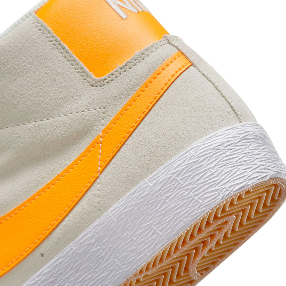 NIKE SB - BLAZER MID - Summit White - Laser Orange Summit White