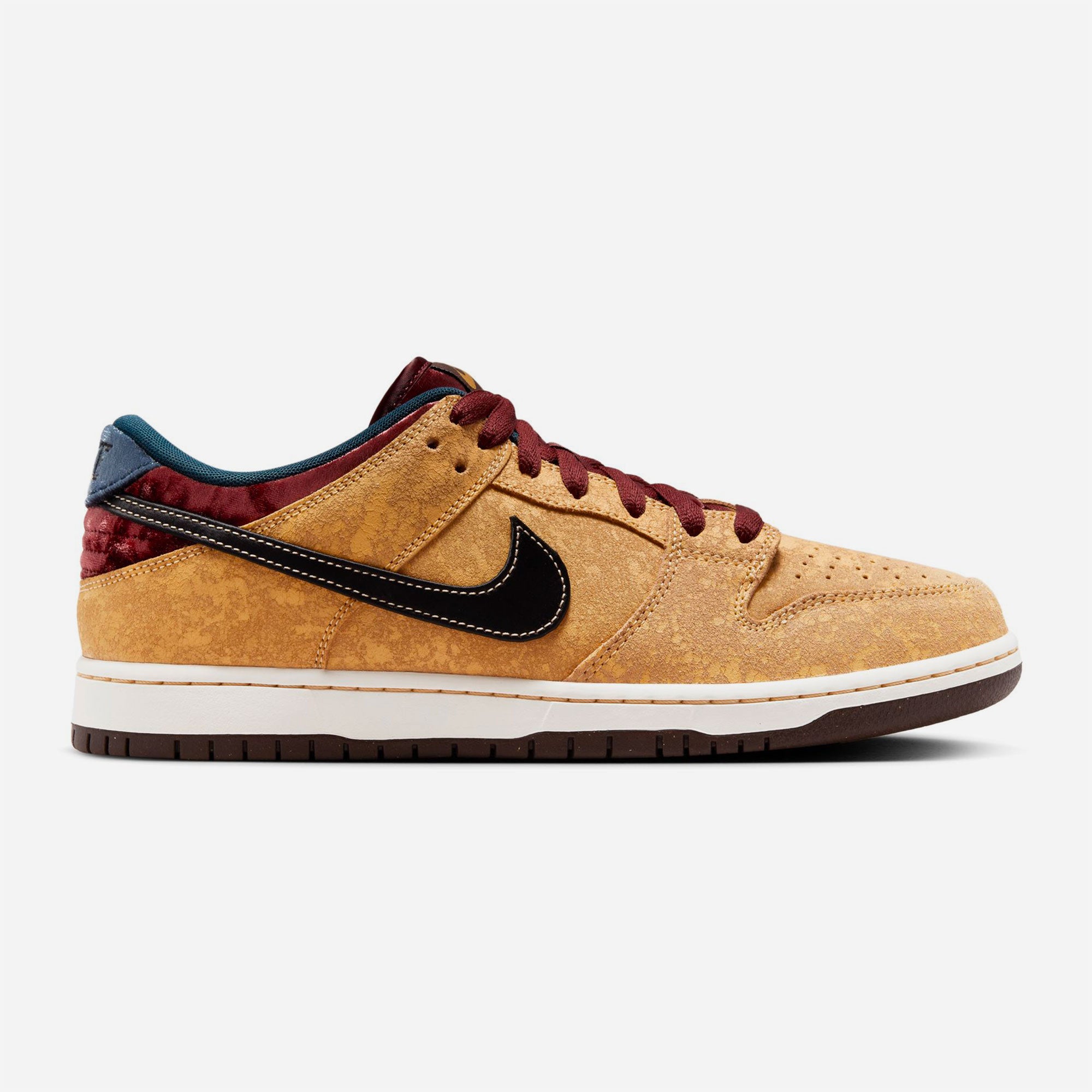 NIKE SB - DUNK LOW PRO - Celestial Gold / Black Dark / Team Red
