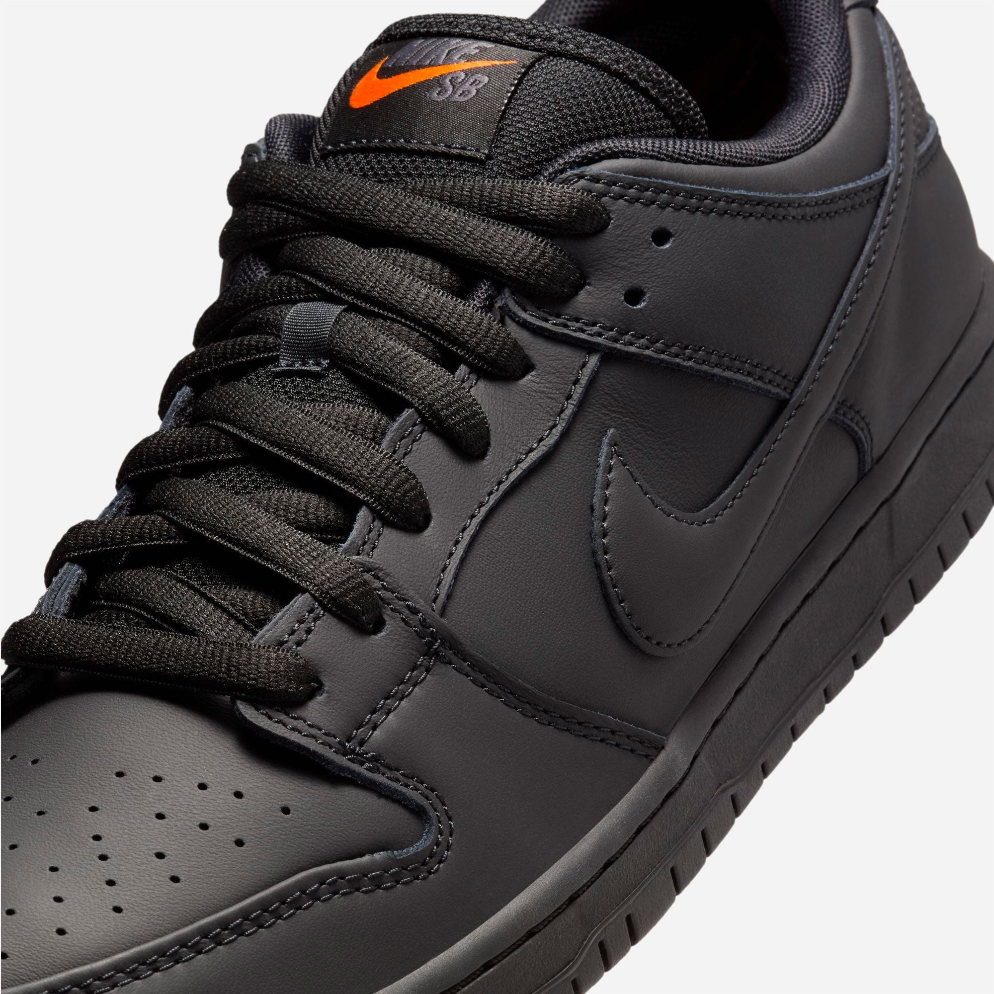 Nike Sb - Dunk Low Pro Iso - Black Black Black Black