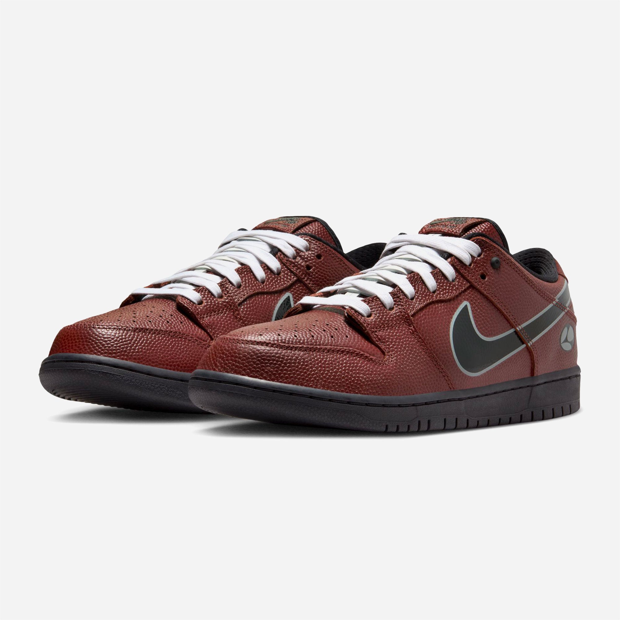 Nike SB x Limosine - Dunk Low Pro - Dark Pony / Black Silver White