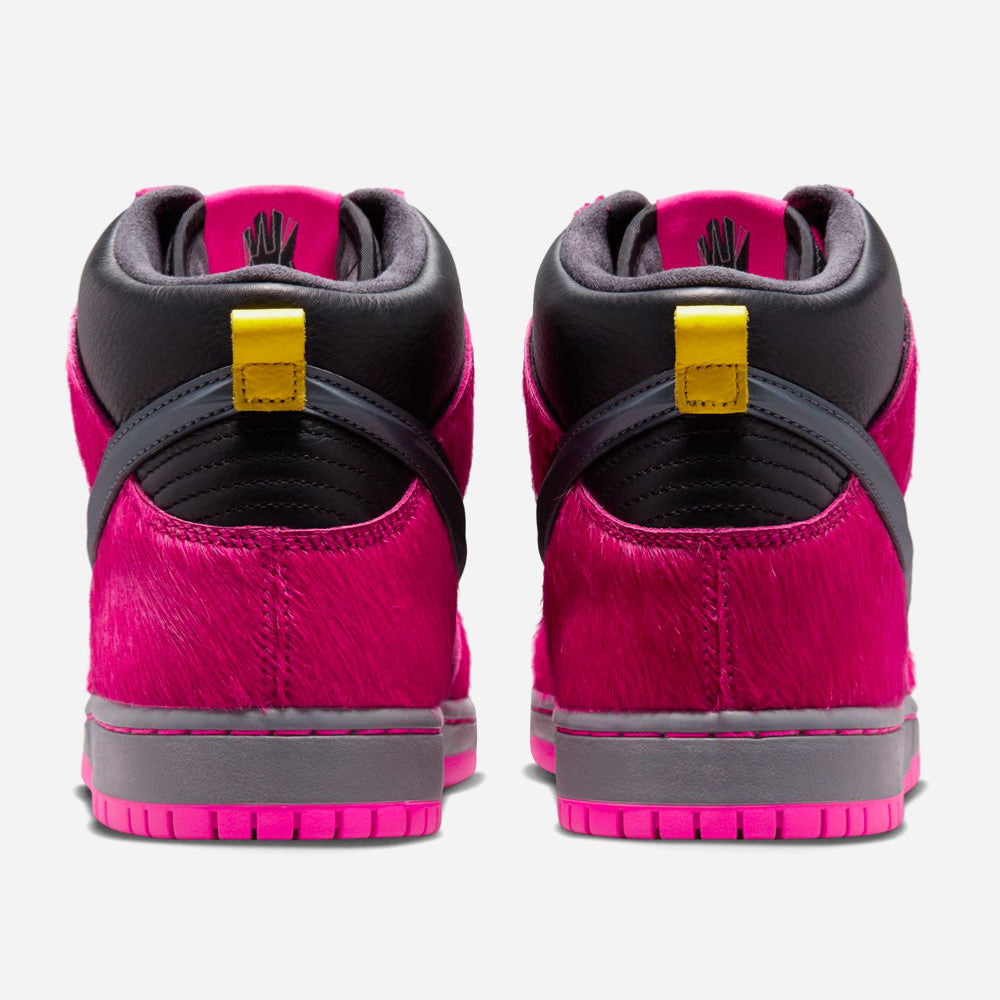 NIKE SB - DUNK HIGH X RUN THE JEWELS - Active Pink-Black-Metallic Gold