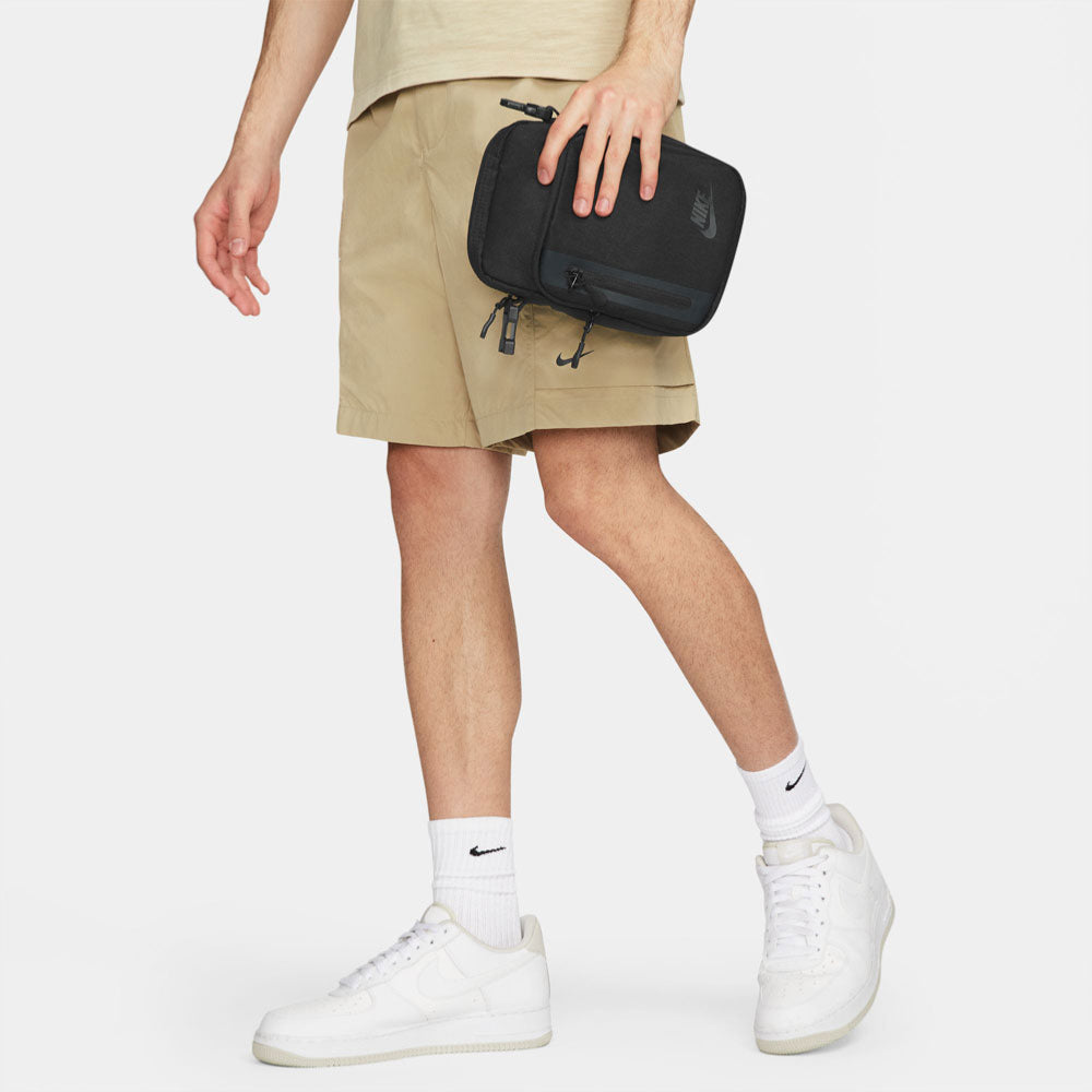 NIKE - ELEMENTAL PREMIUM CROSSBODY - BLack / Black / Anthracite