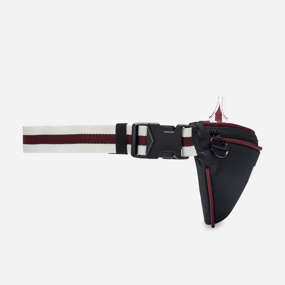 NIKE - HERITAGE S WAISTPACK RETRO - BLACK-SAIL-NIGHT MAROON