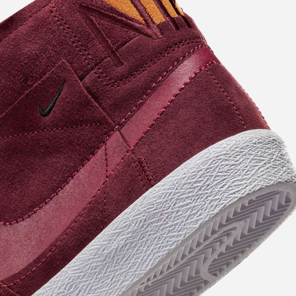 NIKE SB - ZOOM BLAZER MID PREMIUM - NIGHT MAROON-ROSEWOOD-NIGHT MAROON-WHITE