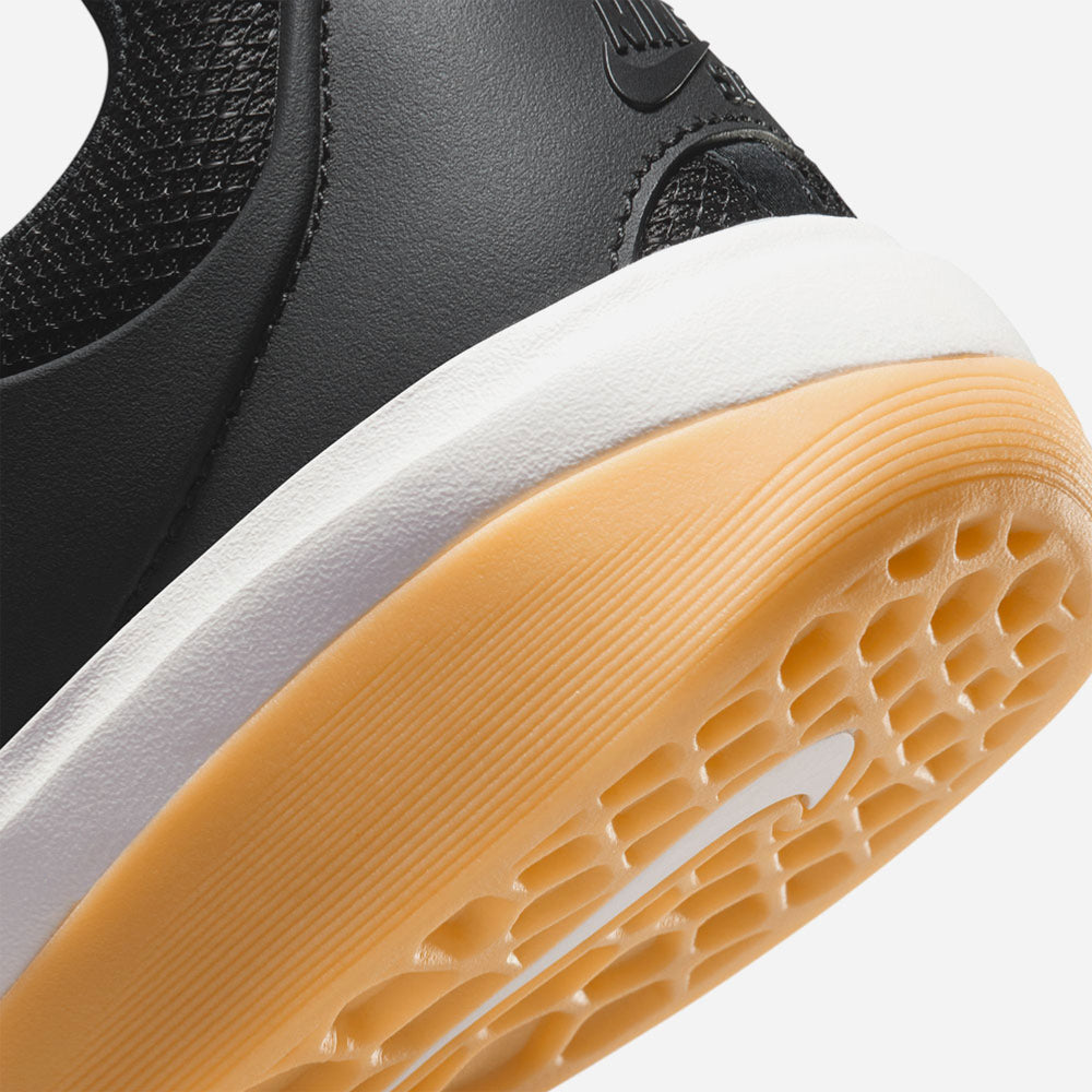 NIKE SB NYJAH 3 -BLACK-WHITE BLACK WHITE (GUM)