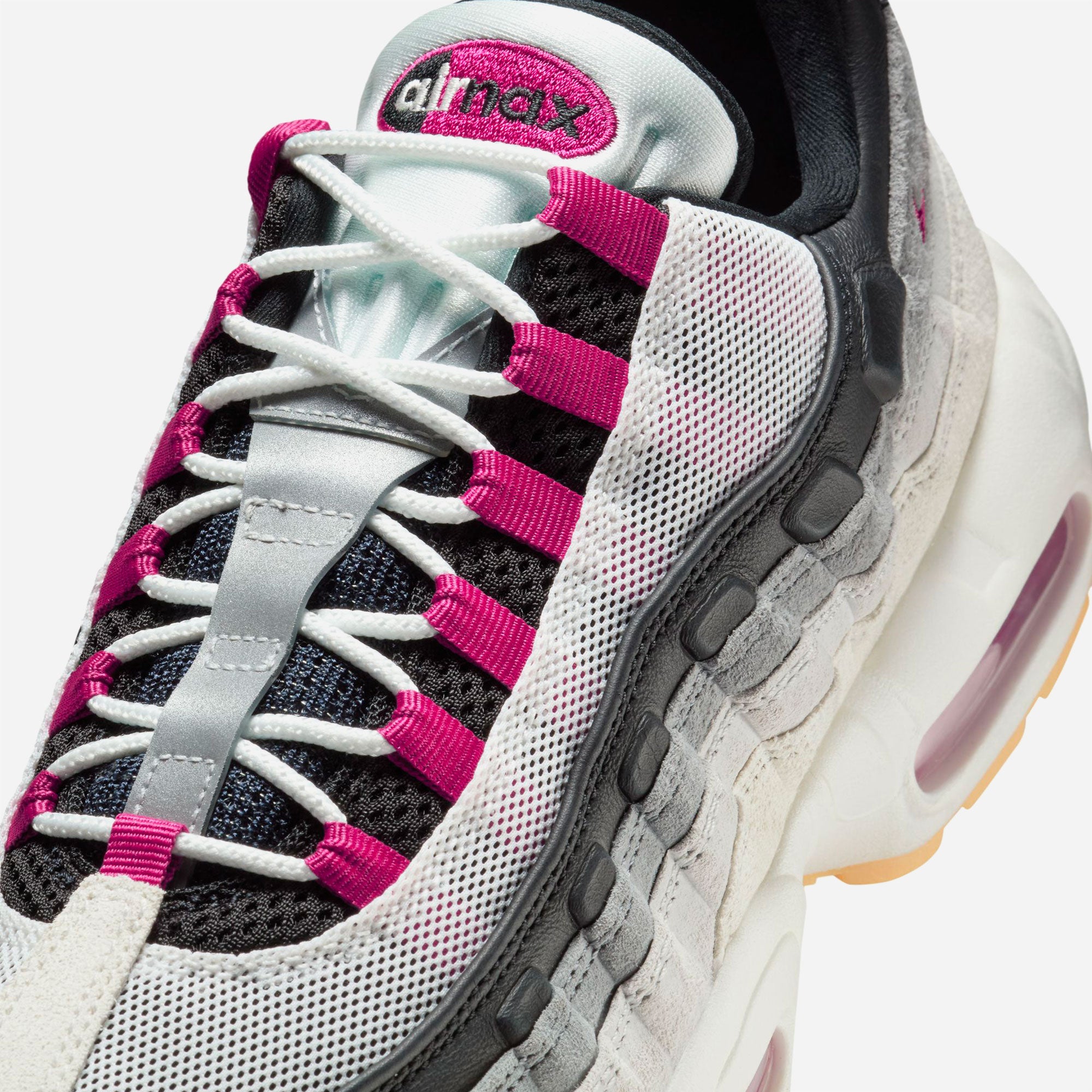 Nike SB - Air Max 95 - Summit White and Cactus Flower