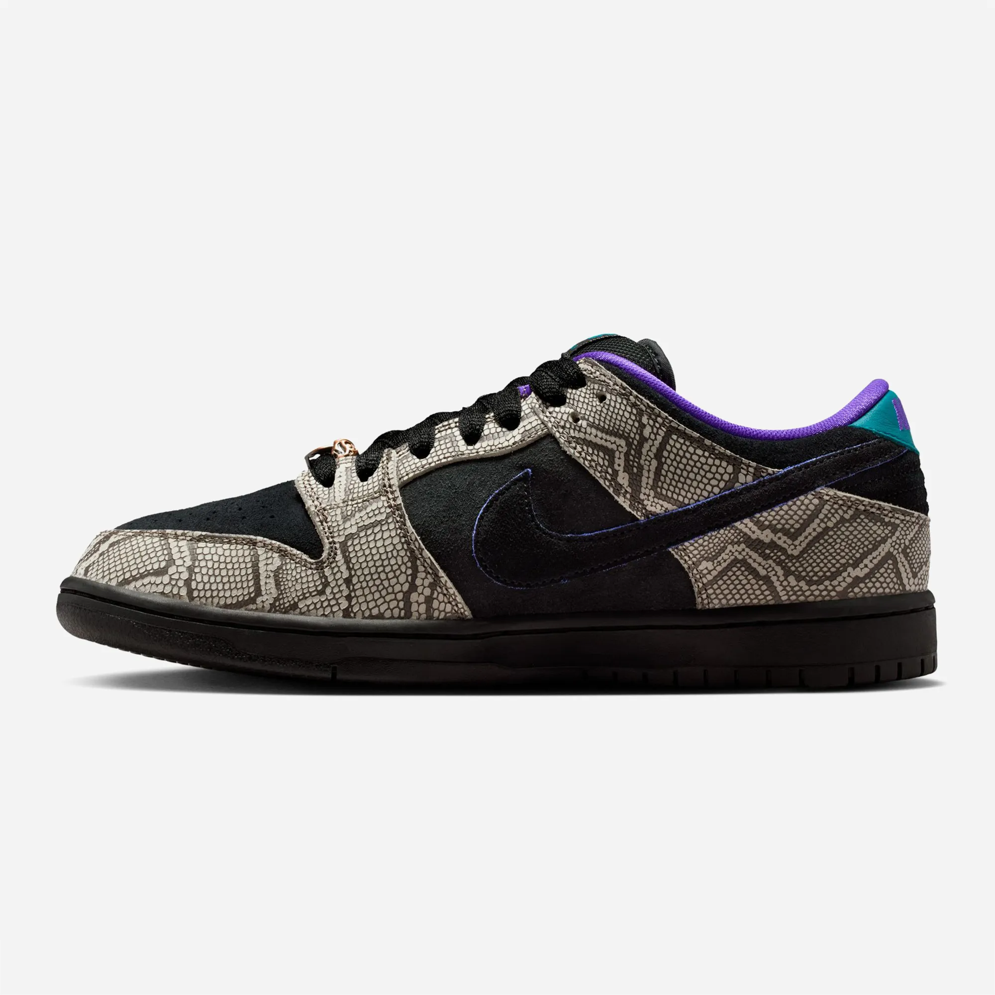 Nike SB Dunk Low Pro x Dashawn Jordan "Copperhead"