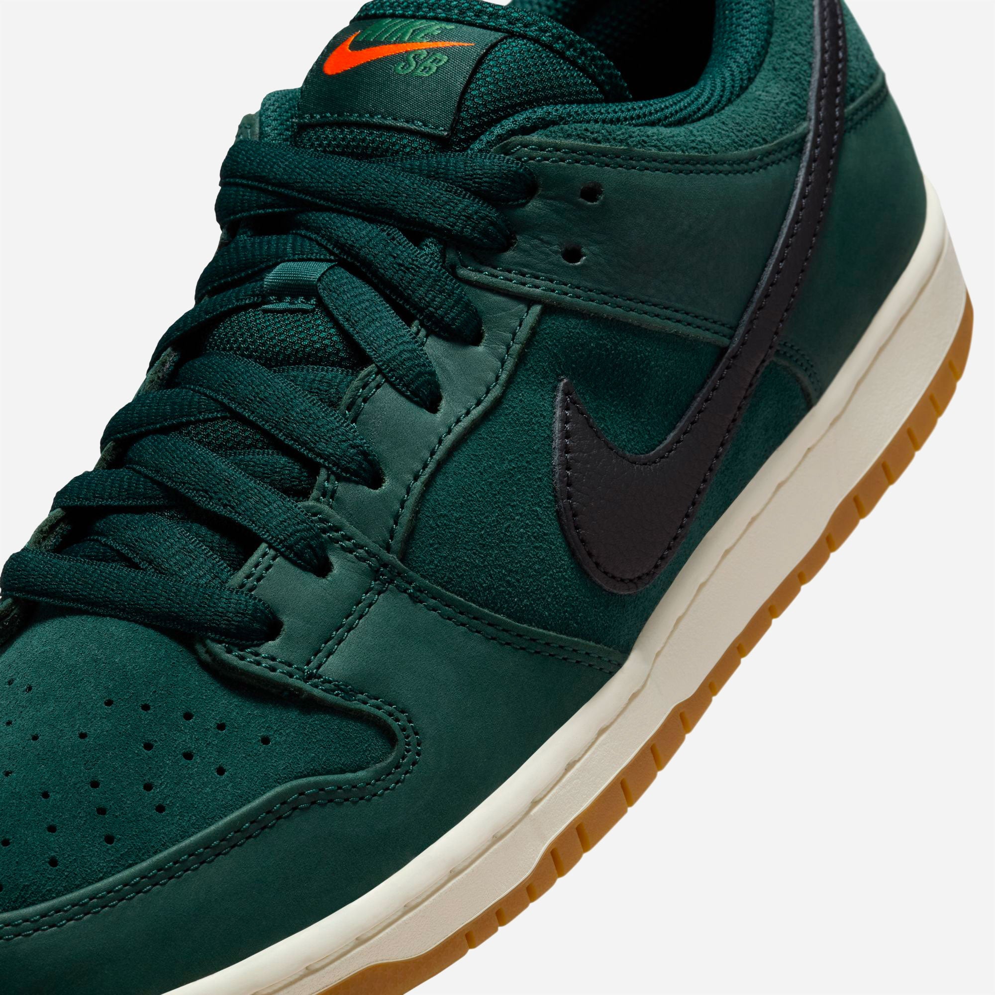 Nike SB - Dunk Low Pro - Deep Fir Black Fir Sail