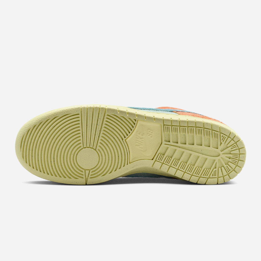 NIKE SB - DUNK LOW PRO PRM - Orange - Noise Aqua-Emerald Rise - Orange