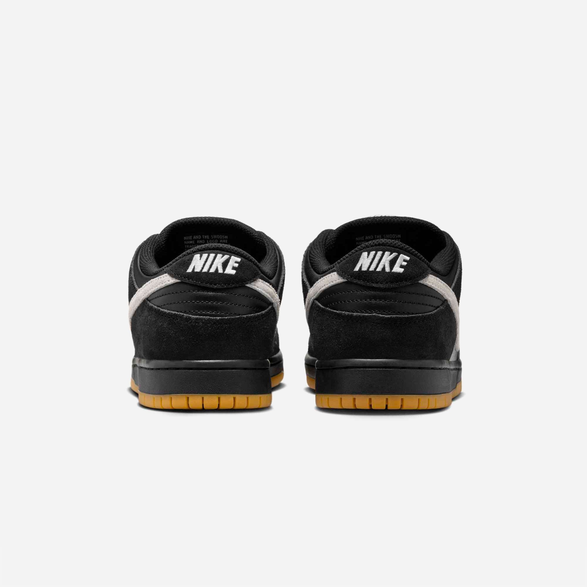 Nike SB - Dunk Low Premium Pro - Black / White-Black-Gum Light Brown