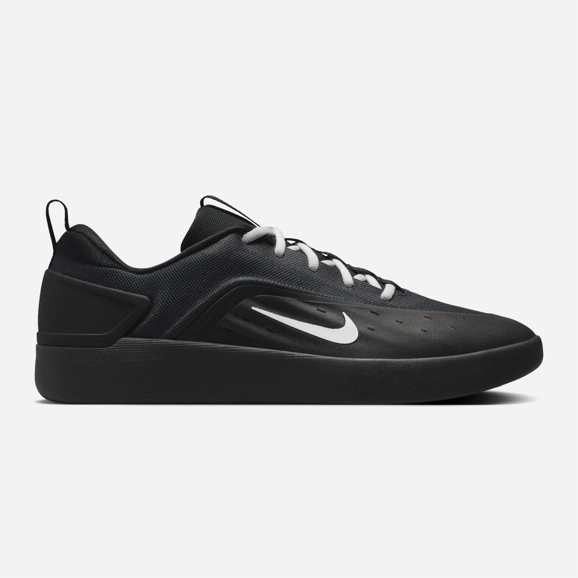 Nike SB - Zoom Nyjah 4 - Black White / Black White