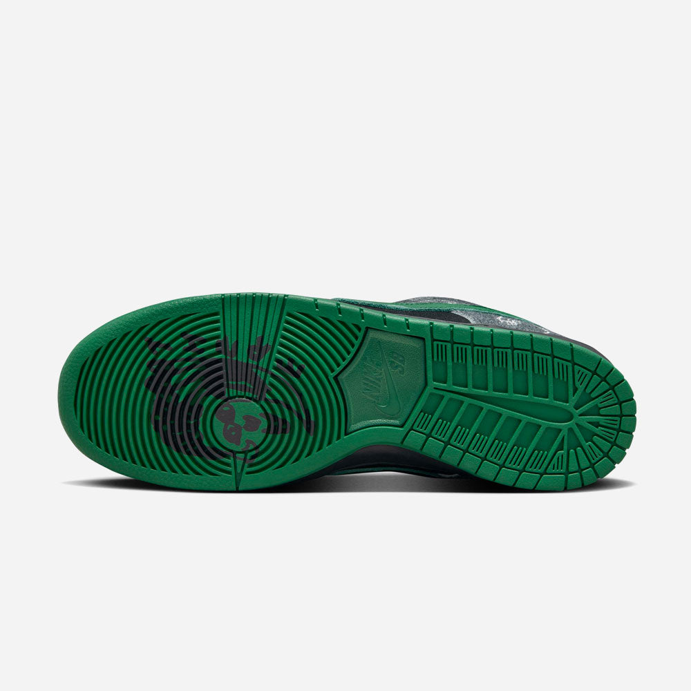 NIKE SB - DUNK LOW PRO x THERE SKATEBOARDS - Black Gorge Green White