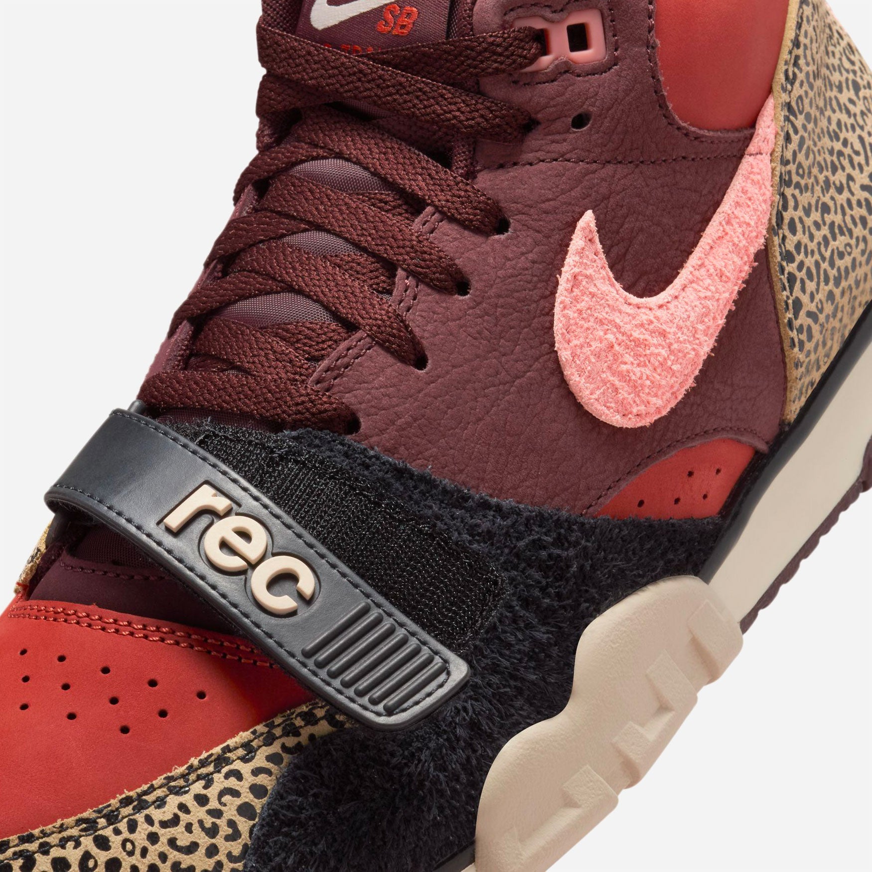 Nike SB - Air Trainer 1 - Limestone Pink Quartz Earth
