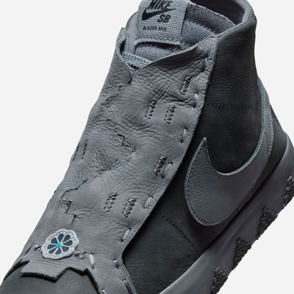 NIKE SB - ZOOM BLAZER MID x QS DIORR GREENWOOD - Anthracite Dark Smoke Grey
