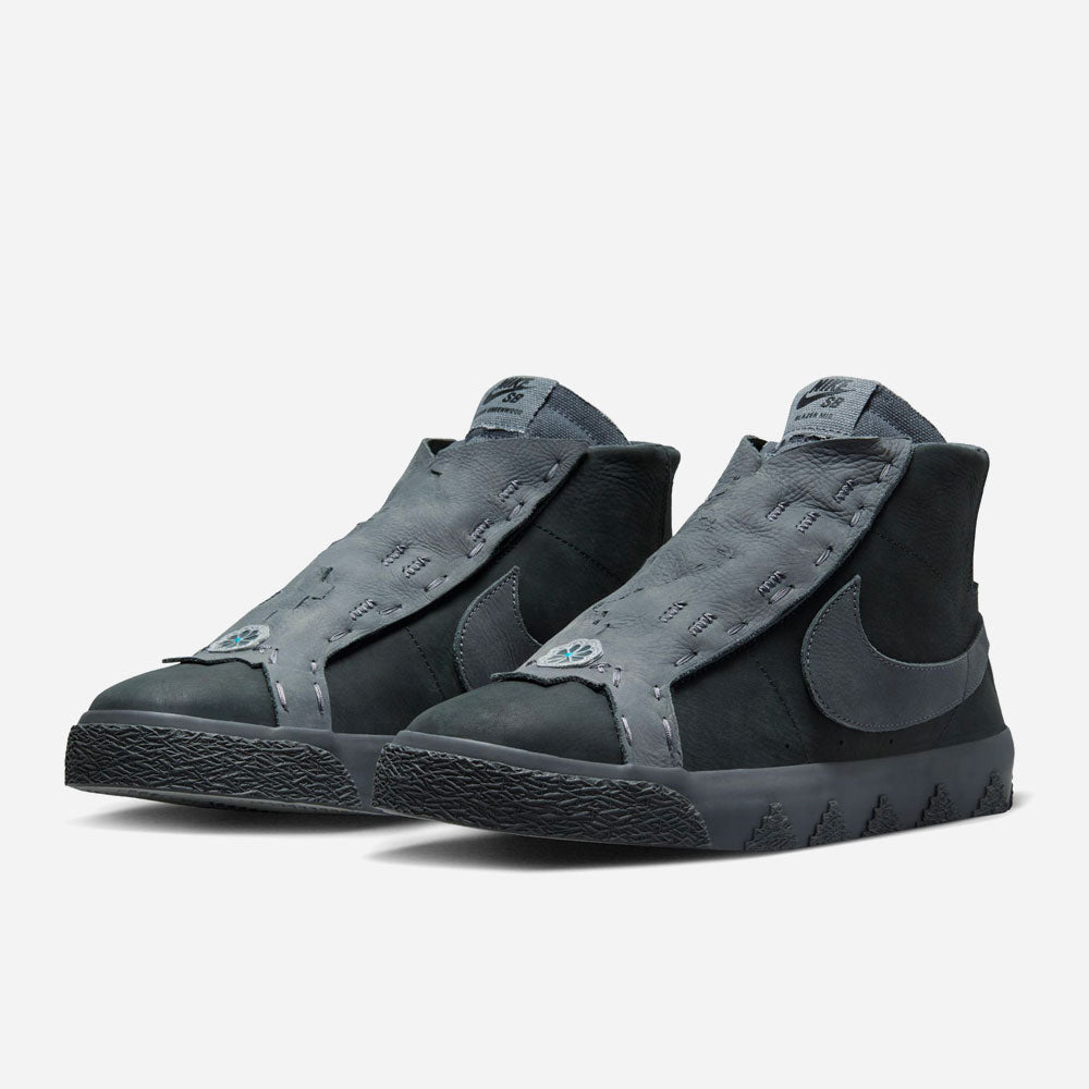 NIKE SB - ZOOM BLAZER MID x QS DIORR GREENWOOD - Anthracite Dark Smoke Grey