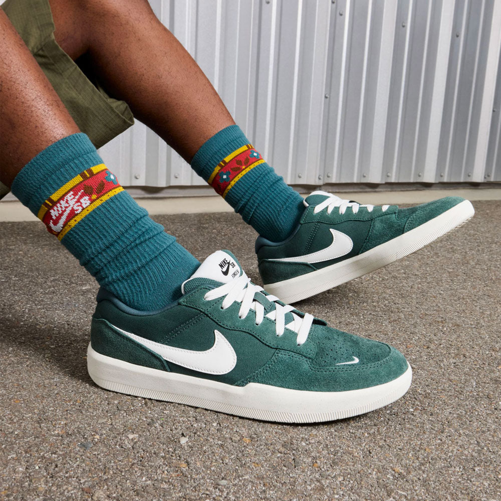 Nike SB - Force 58 - Vintage Green / Sail - Vintage Green - Sail