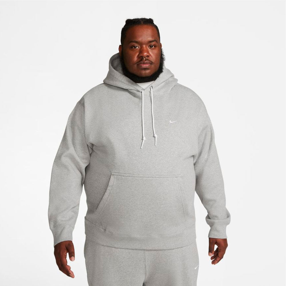 NIKE - SOLO SWOOSH HOODIE SU23 - Dark Grey heather