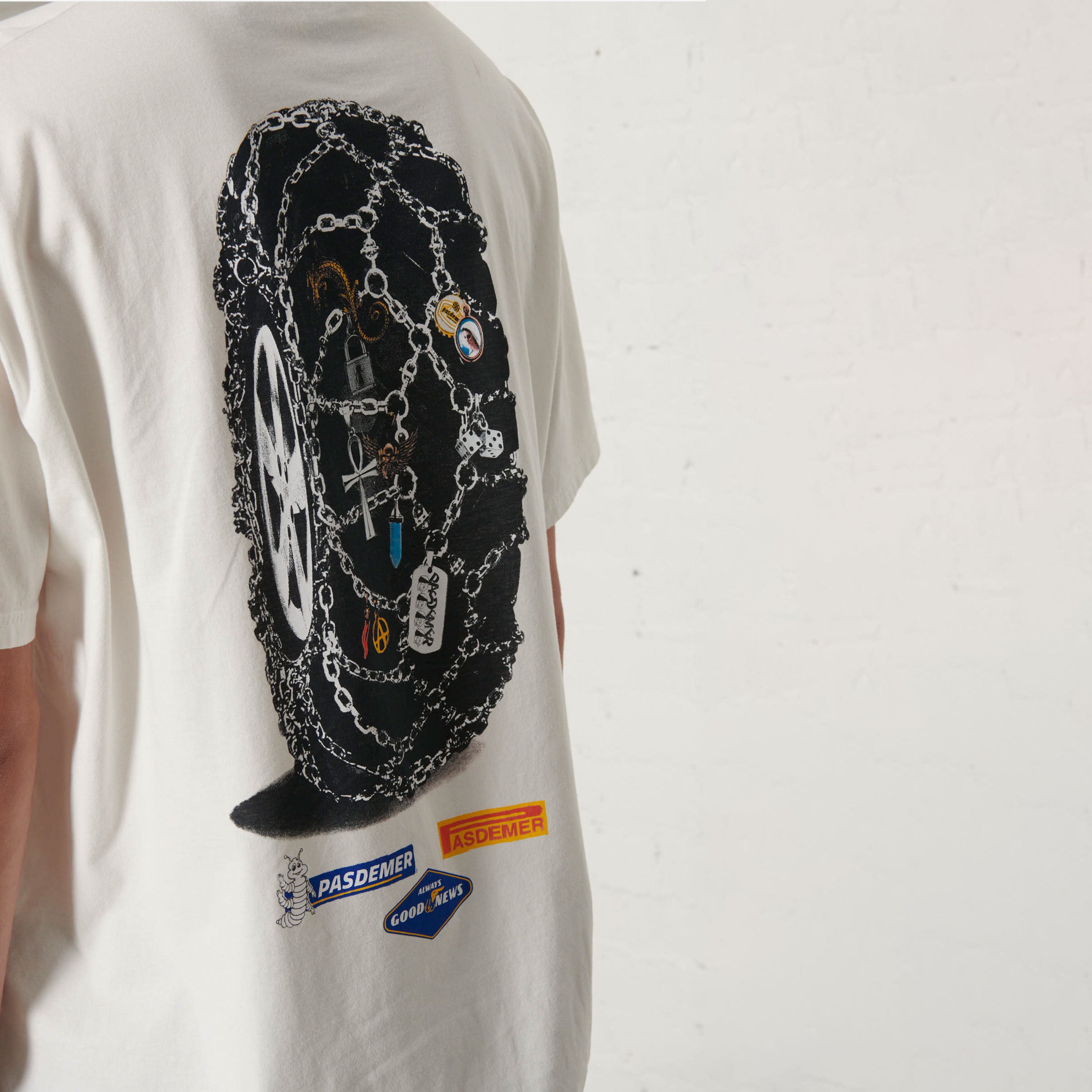 Pas De Mer - Good News T-shirt - White