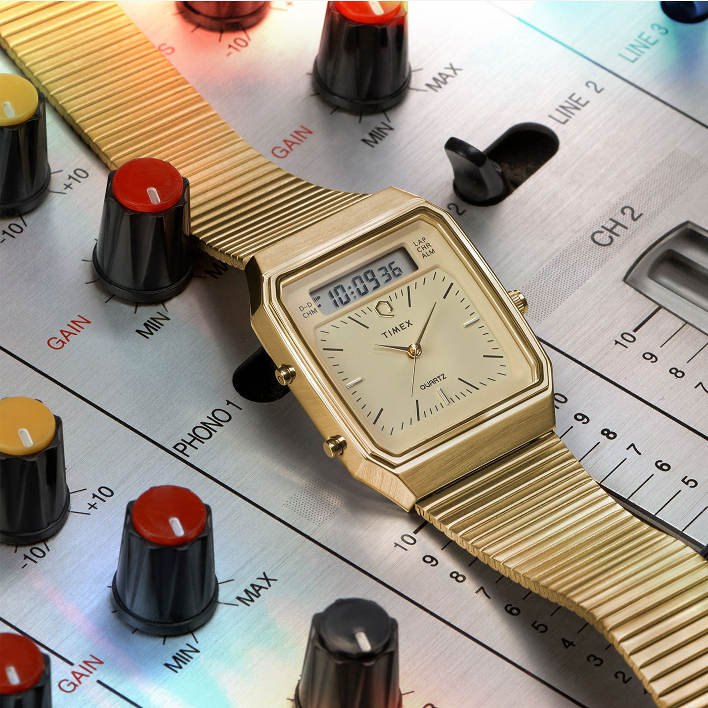 Timex - Q Timex® 1982 Ana-Digi Reissue 33mm Stainless Steel Bracelet Watch - Gold-Tone / Gold-Tone