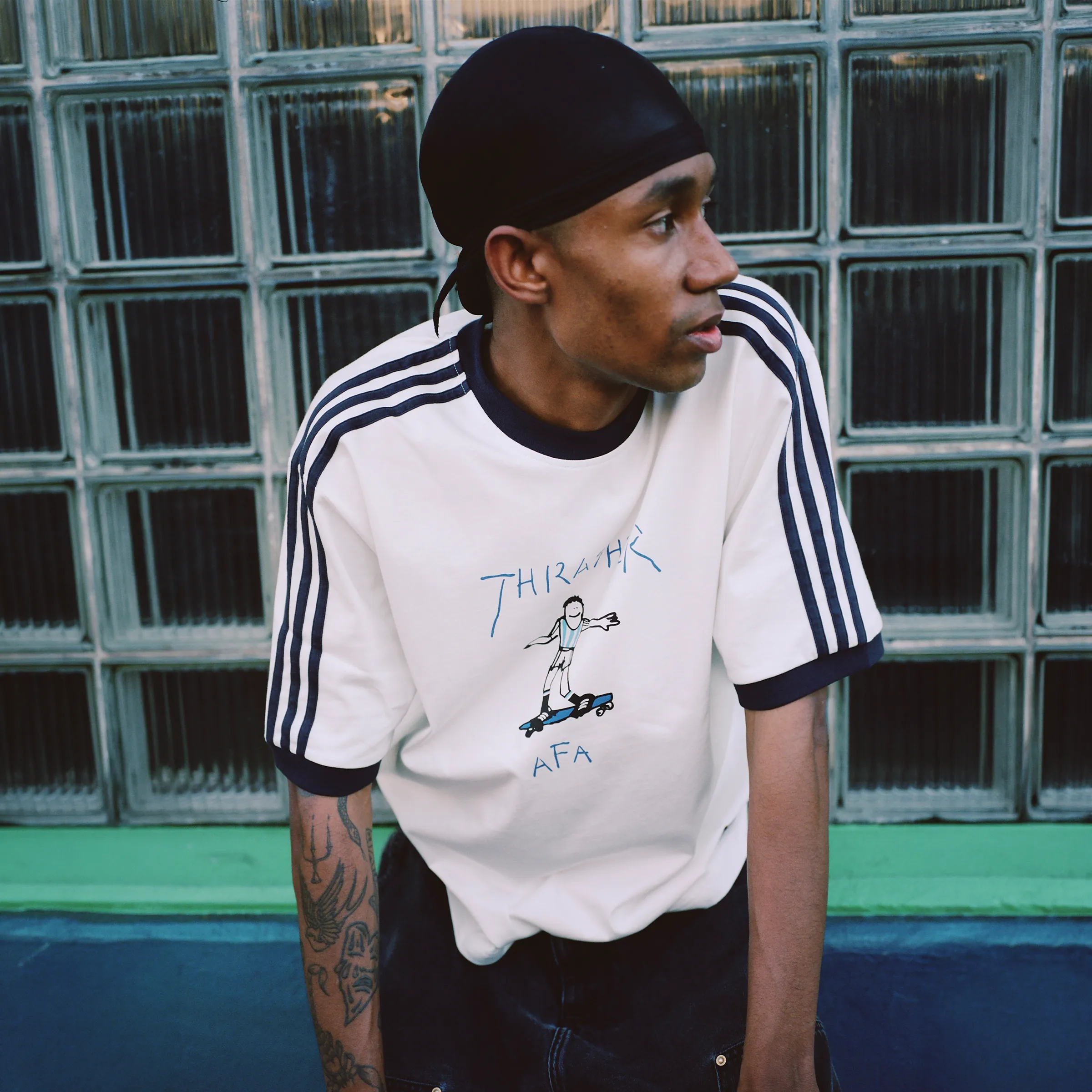 T-Shirt Adidas Skateboarding x Thrasher x AFA x Gonz Ringer Blanc