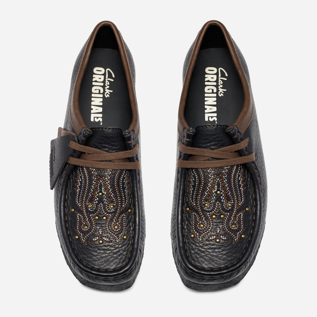 Sneaker Clarks Originals Wallabee Stitch Pack Black Interest, broderie vamp et clous dorés