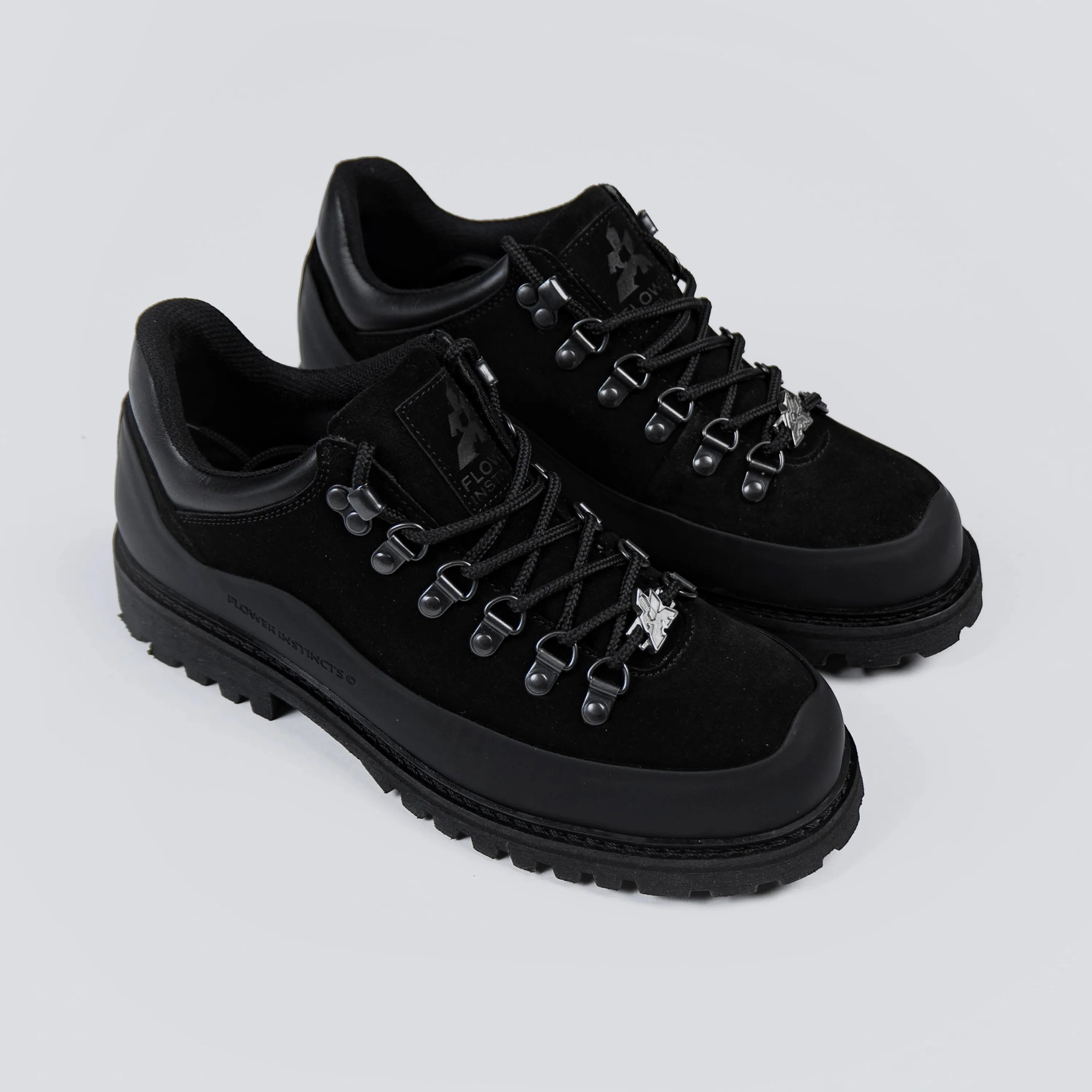 Flower Instinct Booted Goat Black