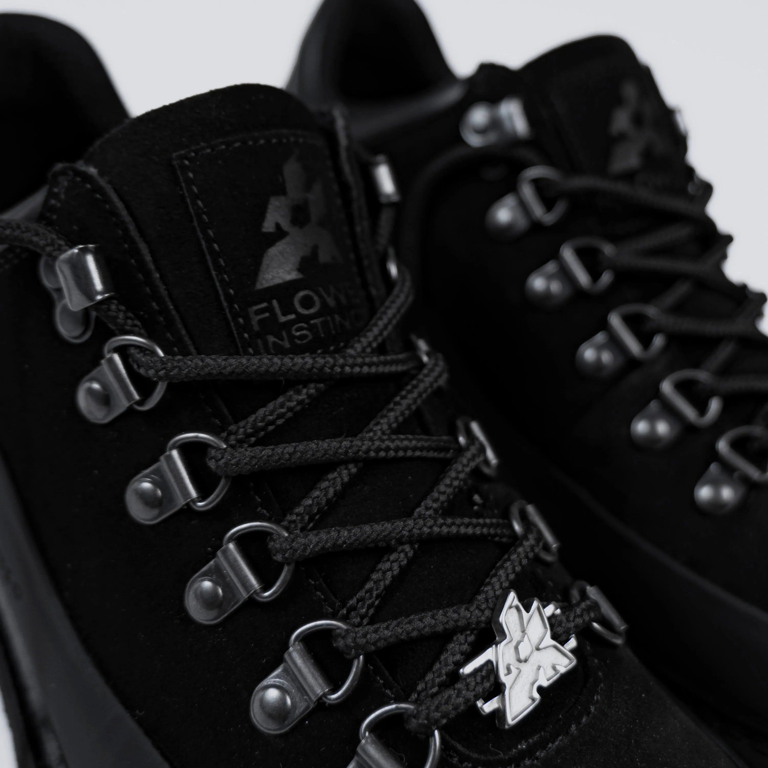 Flower Instinct Booted Goat Black