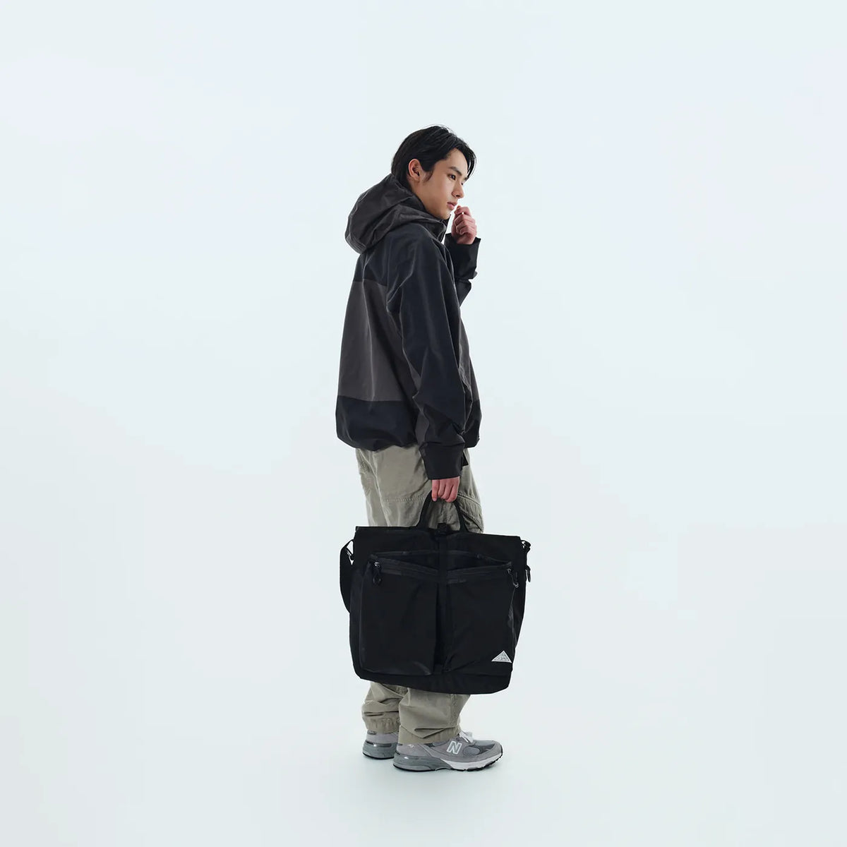 Found Pocket Focus Tote Bag Black
