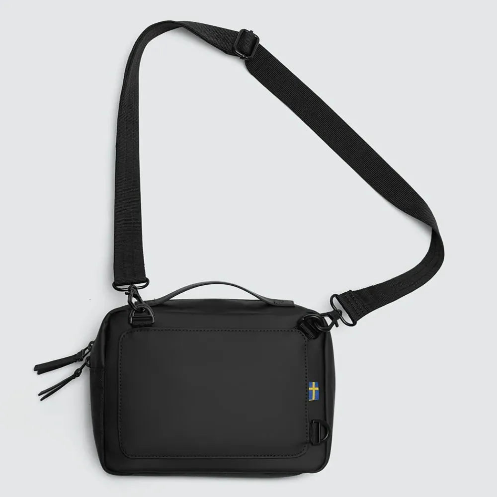 Sacoche Gaston Luga Däsh Box Bag noire minimaliste.