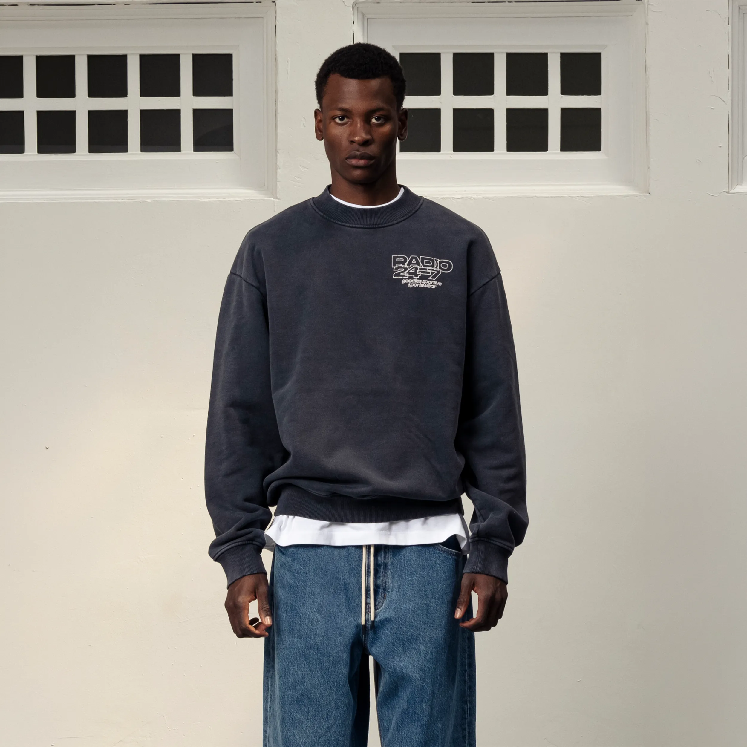 Sweat Goodies Sportive Radio 24:7 crewneck Grey Fadeout