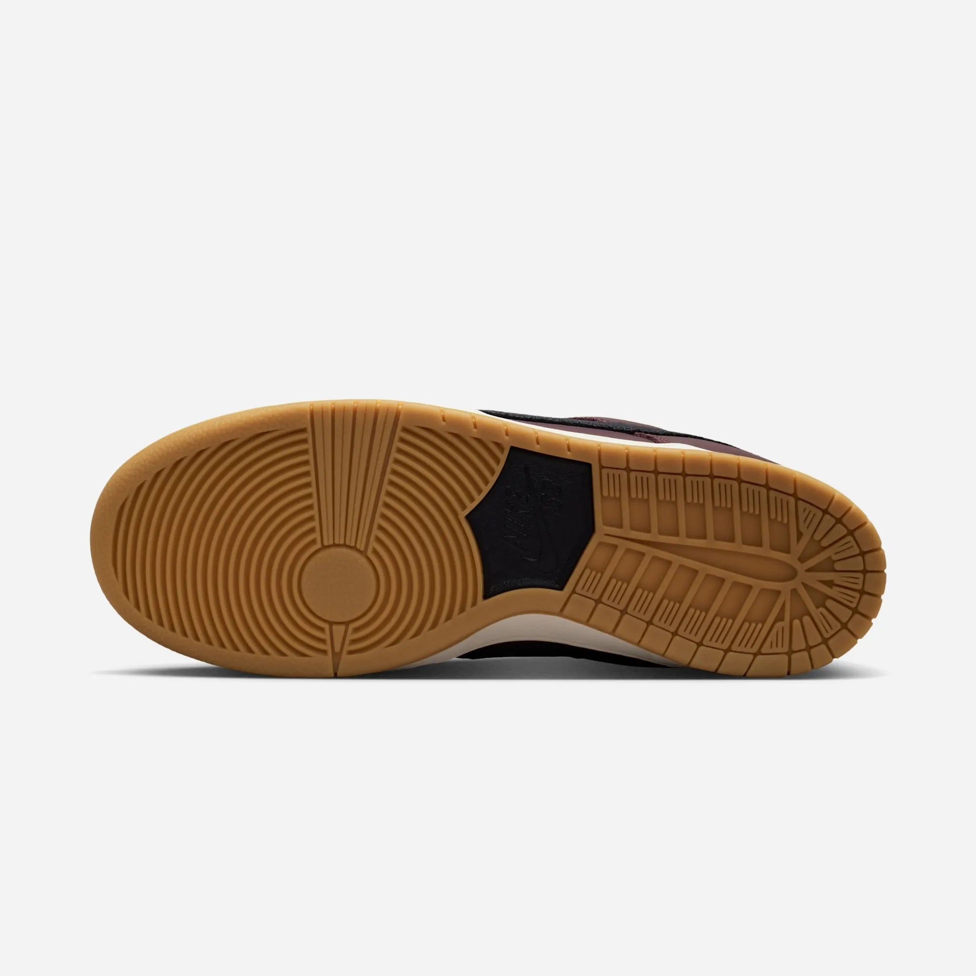 Nike SB Dunk natural rubber outsole (Gum sole).