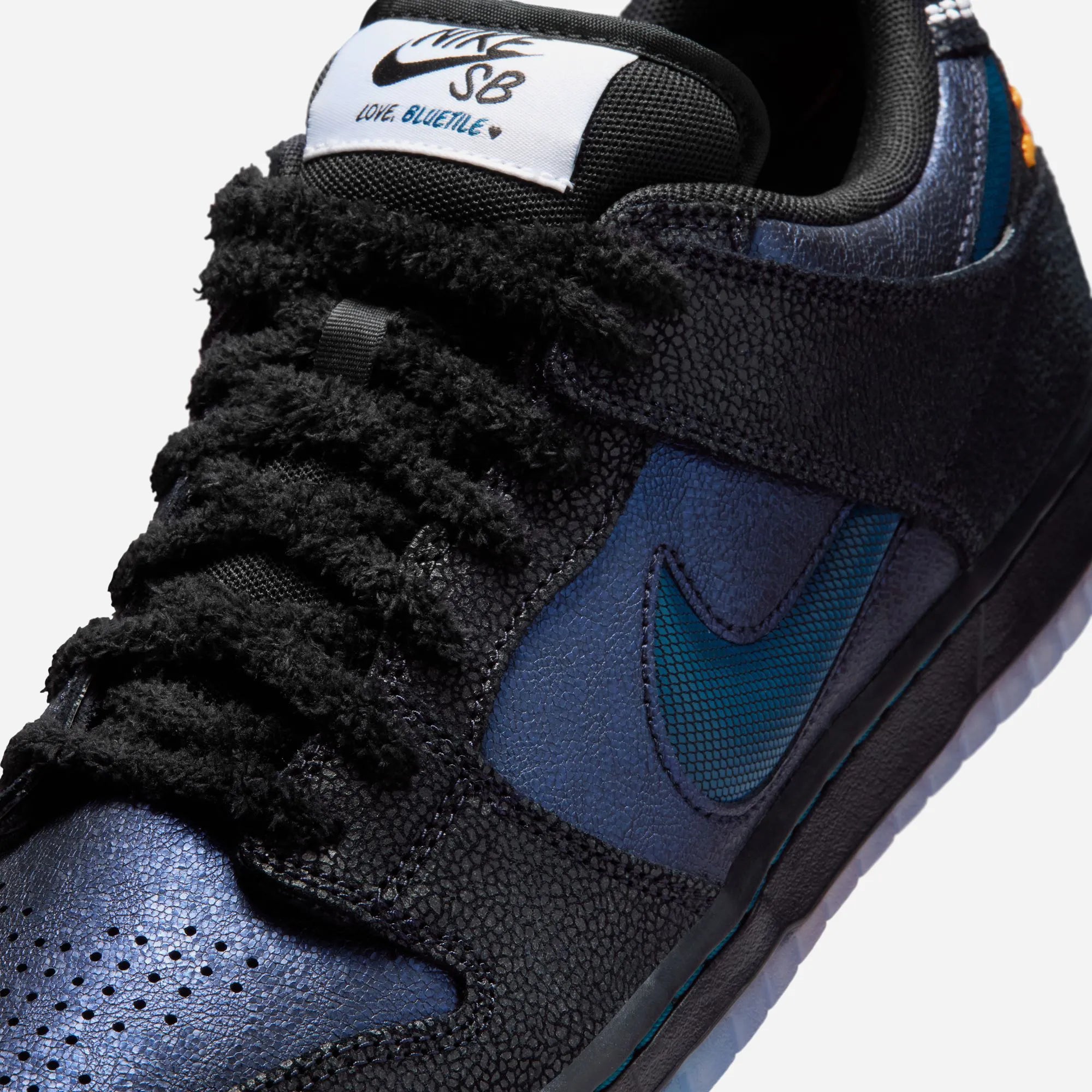 Nike SB Dunk Low x Bluetile