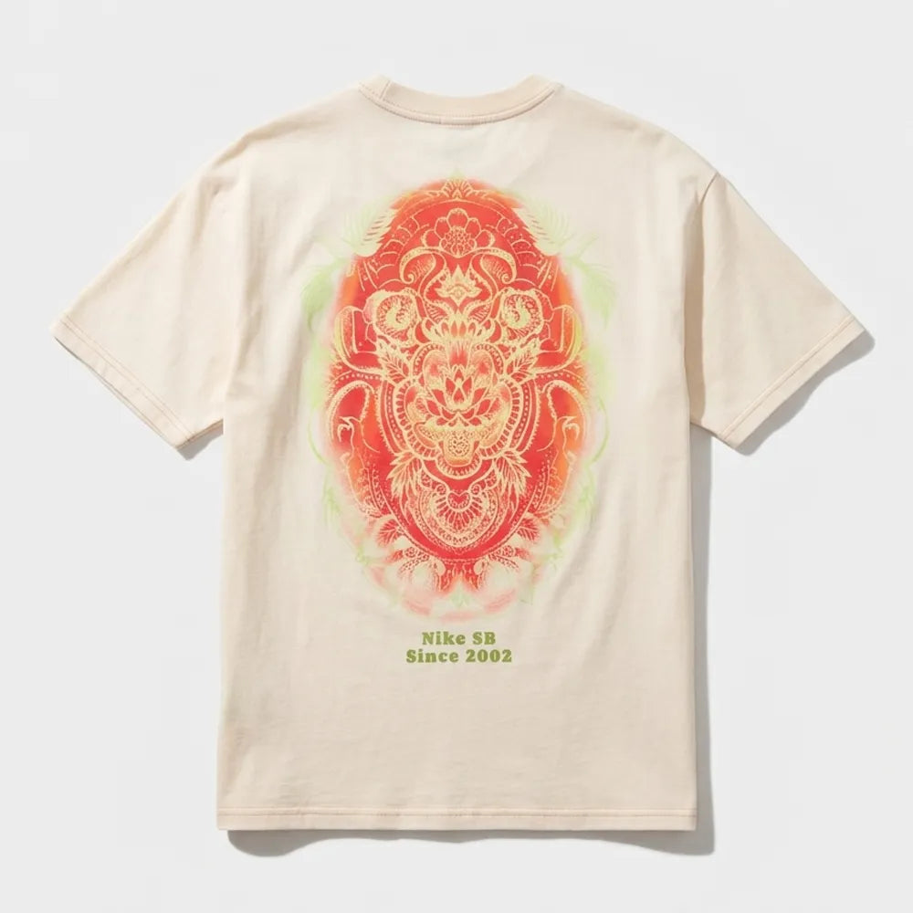 Nike SB Som Tum Tee Coconut Milk - Loose Fit